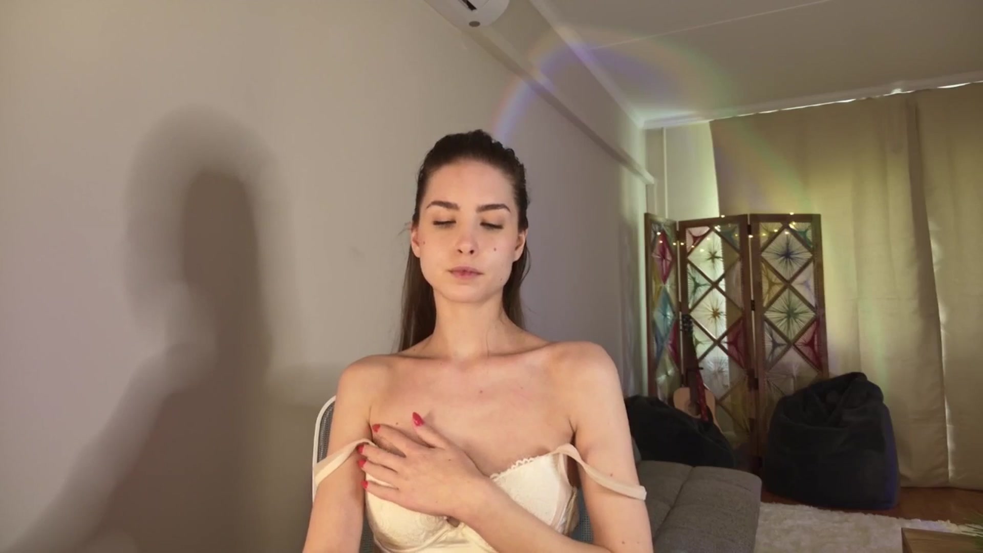 Gallery image thumbnail from Shy_jane's myfreecams stream on, 04/21/2026, 13:22 image 7 of 20