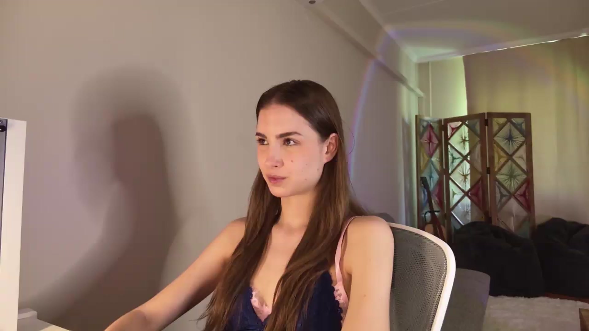 Gallery image thumbnail from Shy_jane's myfreecams stream on, 05/06/2026, 10:19 image 7 of 20