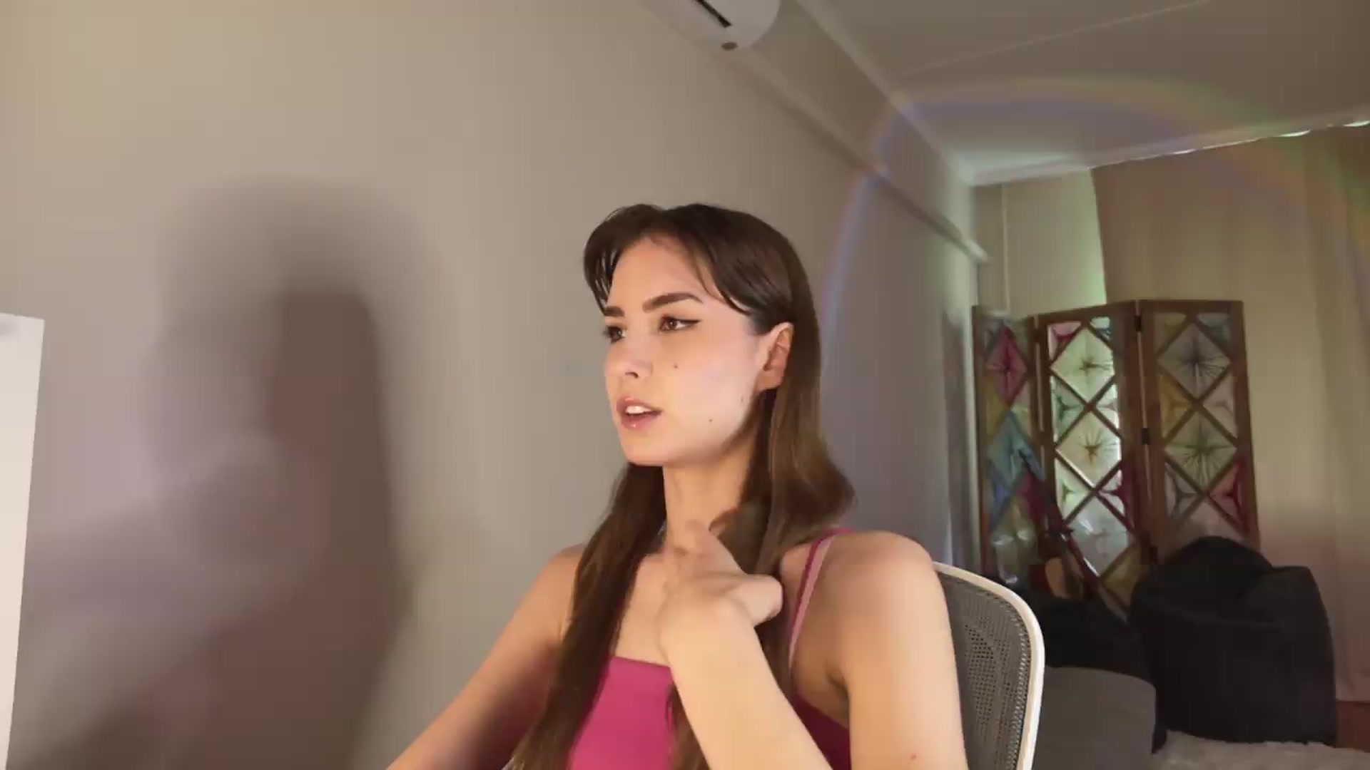 Gallery image thumbnail from Shy_jane's myfreecams stream on, 05/18/2026, 11:39 image 1 of 20