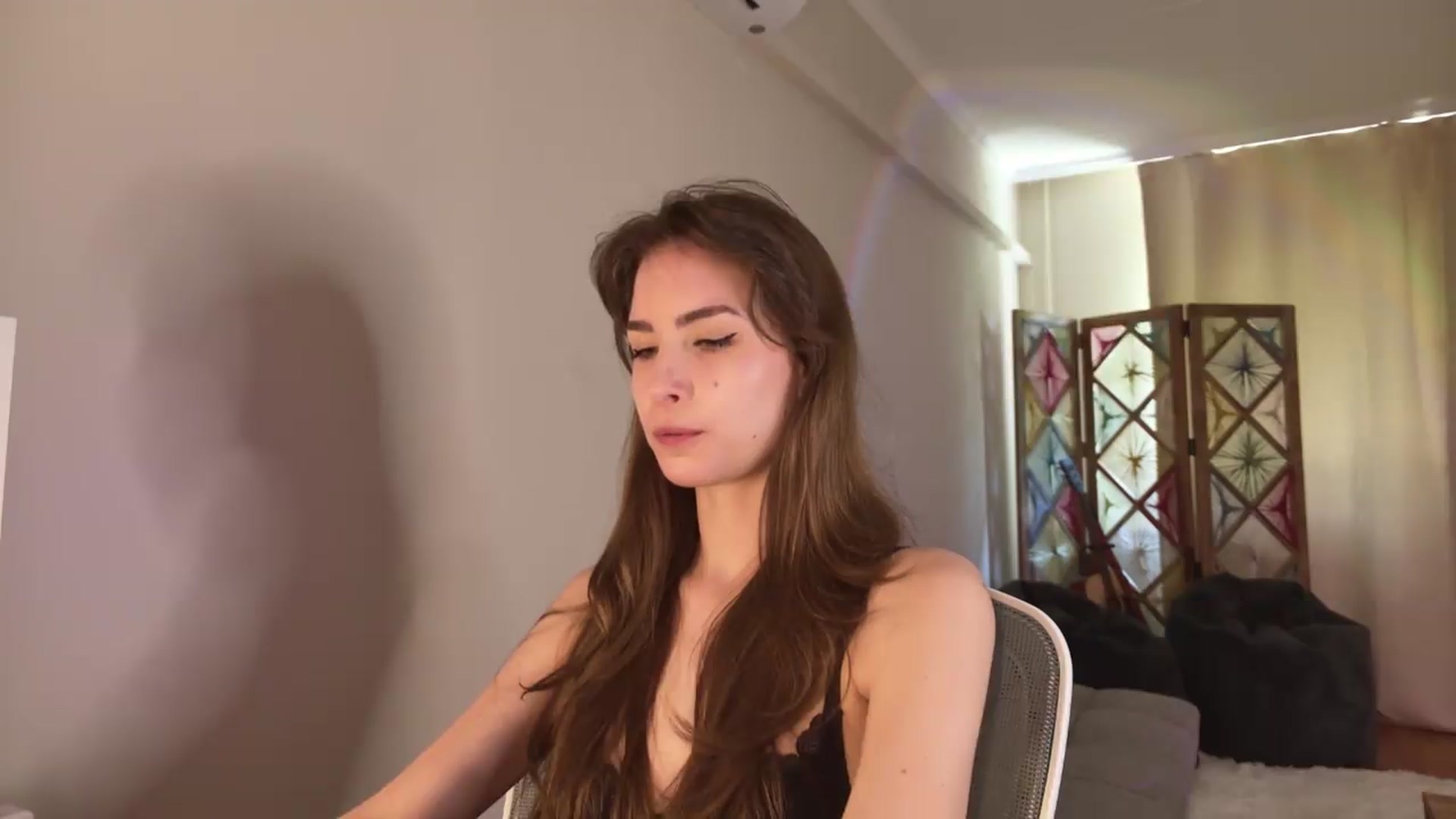 Gallery image thumbnail from Shy_jane's myfreecams stream on, 05/21/2026, 08:47 image 12 of 20