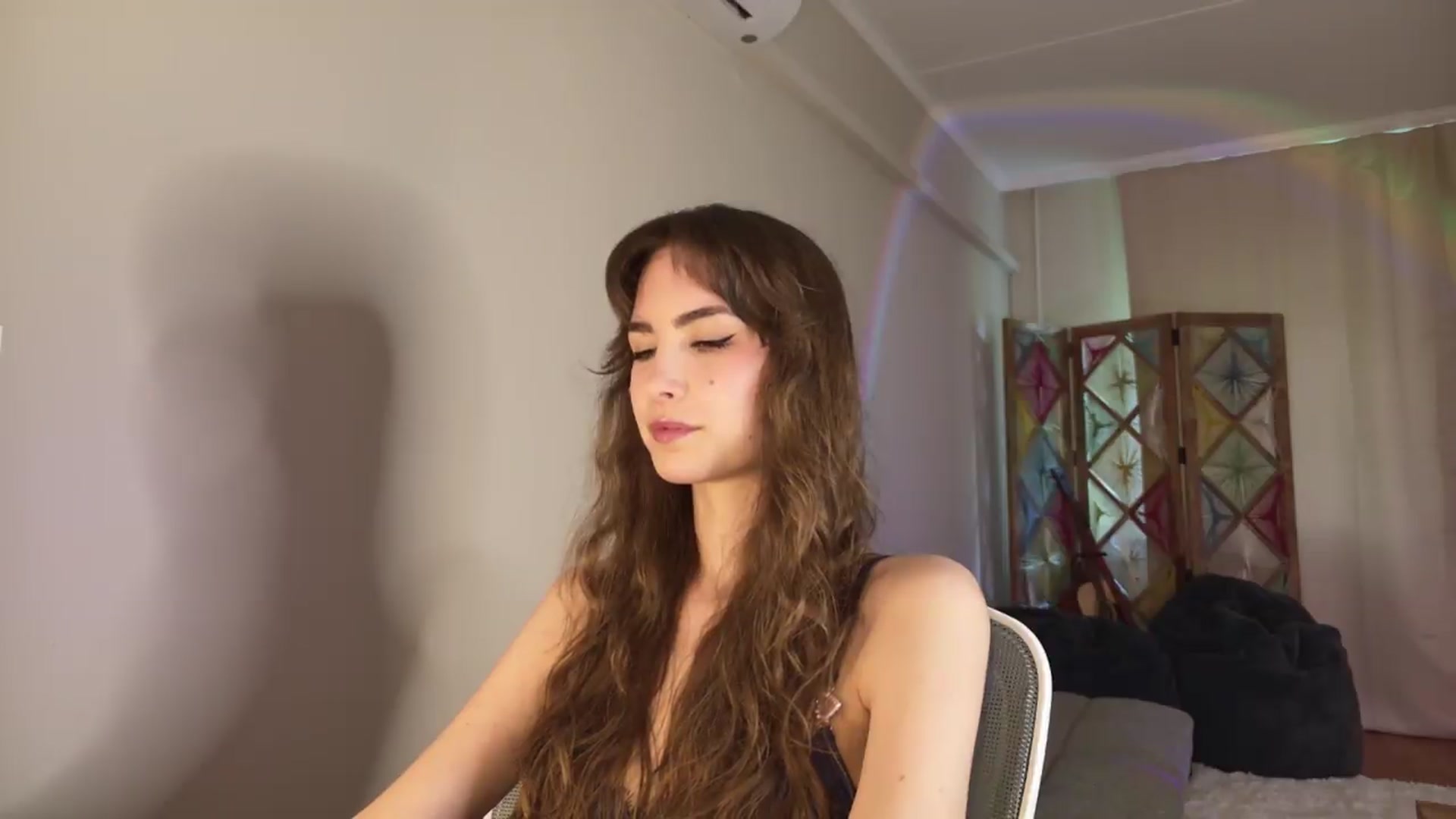 Gallery image thumbnail from Shy_jane's myfreecams stream on, 05/25/2026, 12:43 image 4 of 20