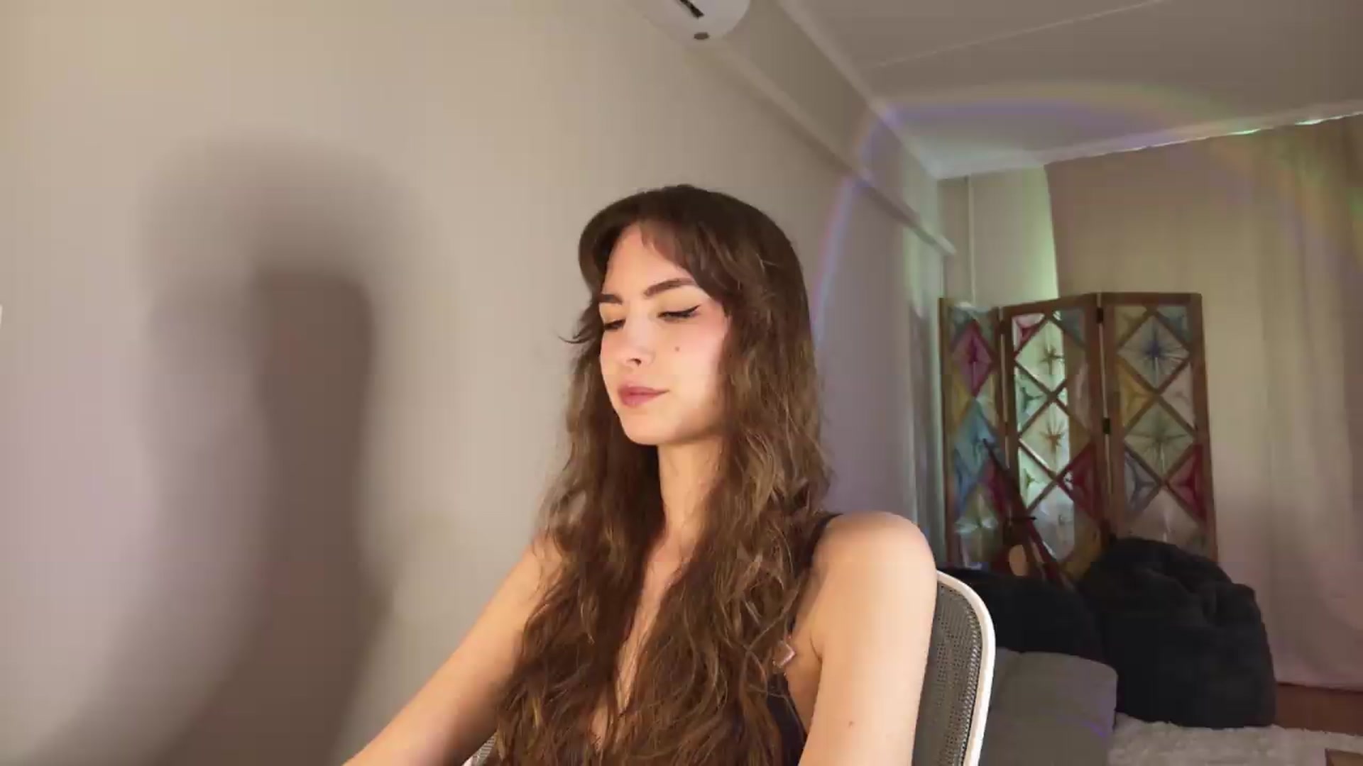 Gallery image thumbnail from Shy_jane's myfreecams stream on, 05/25/2026, 12:43 image 3 of 20