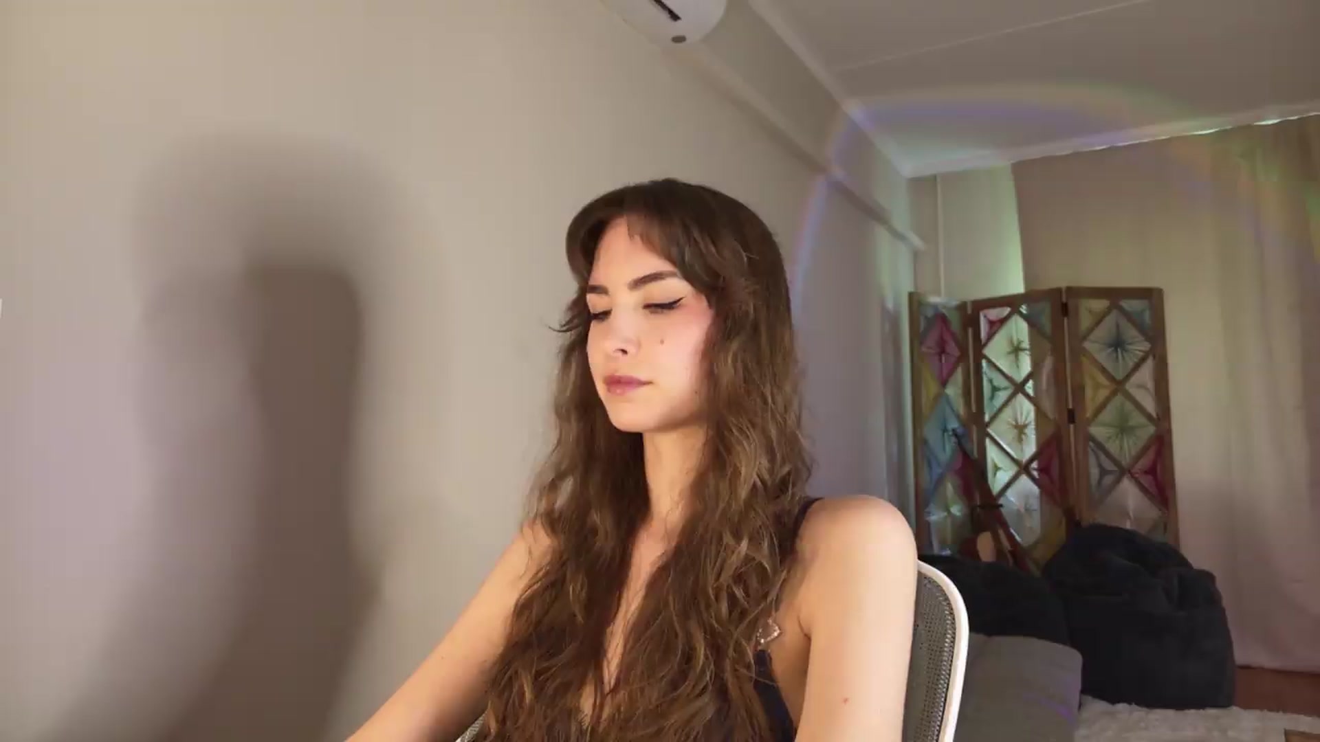 Gallery image thumbnail from Shy_jane's myfreecams stream on, 05/25/2026, 12:43 image 2 of 20