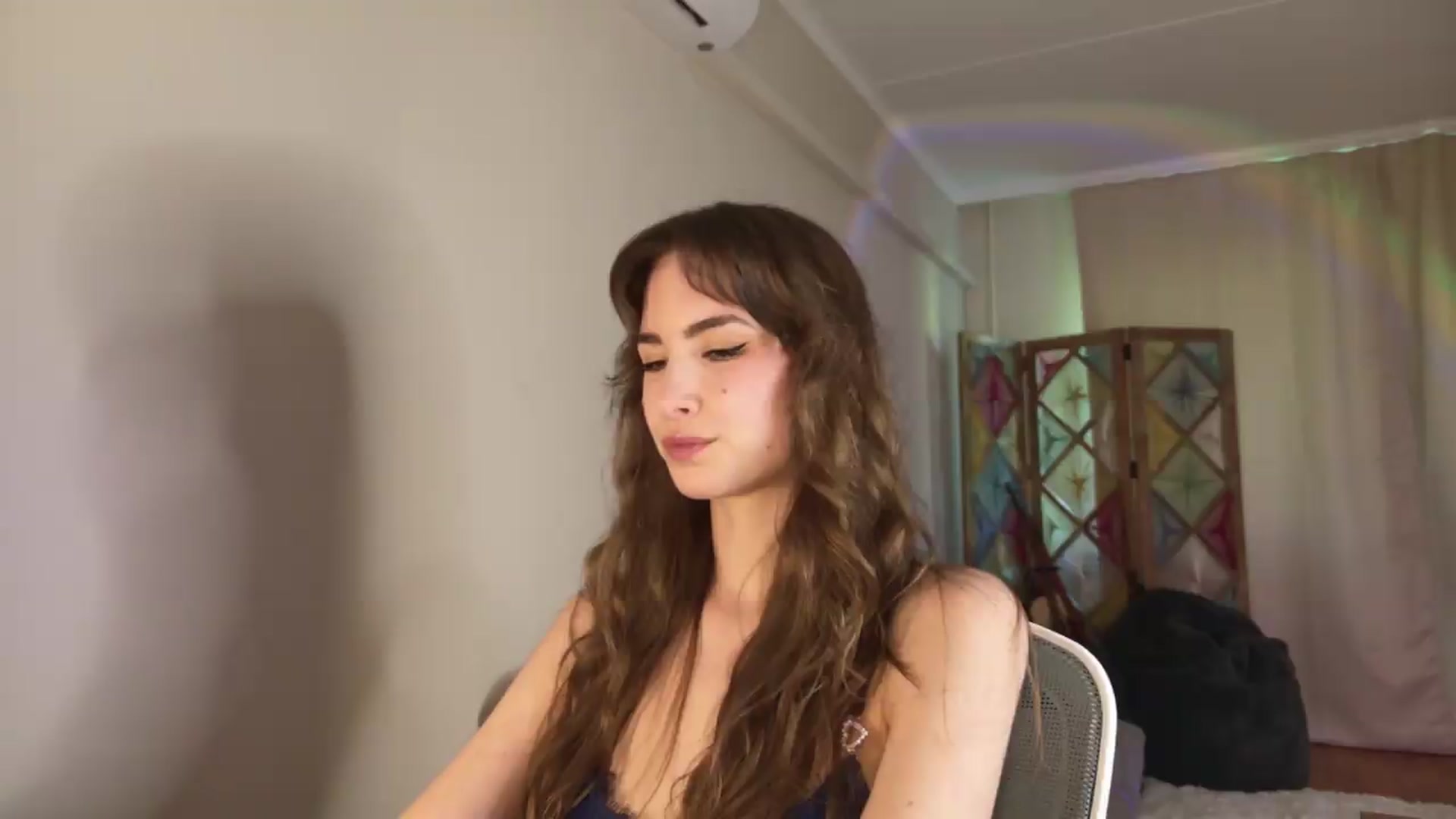 Gallery image thumbnail from Shy_jane's myfreecams stream on, 05/25/2026, 13:28 image 14 of 20