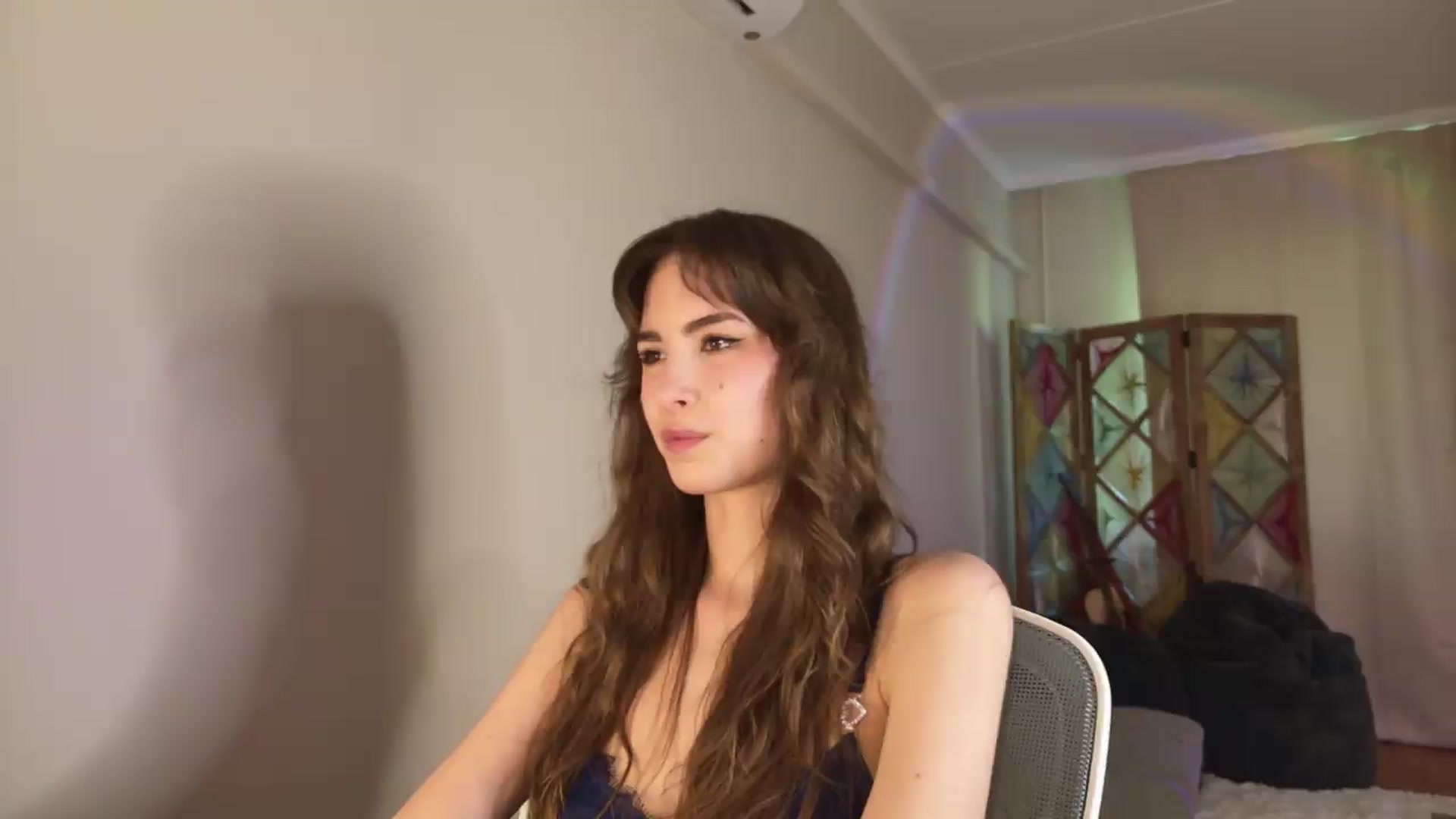 Gallery image thumbnail from Shy_jane's myfreecams stream on, 05/25/2026, 13:28 image 18 of 20