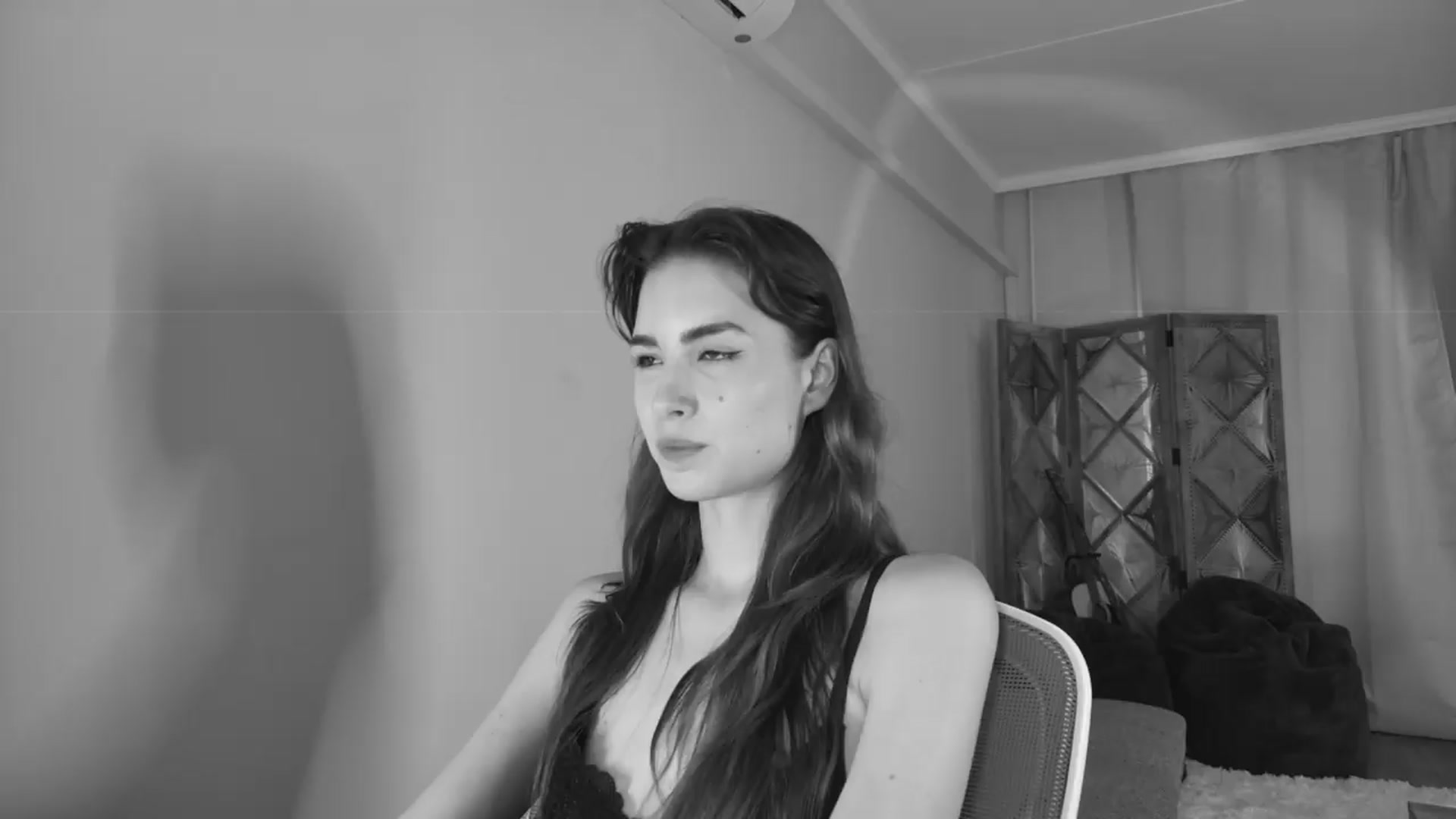 Gallery image thumbnail from Shy_jane's myfreecams stream on, 06/01/2026, 16:17 image 16 of 20