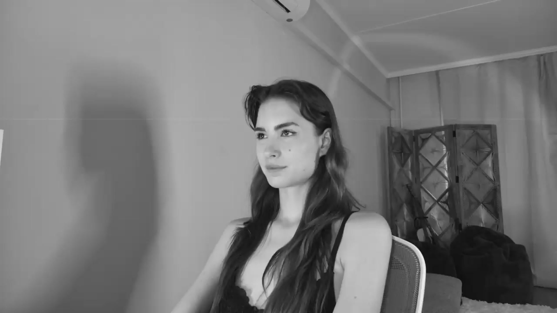 Gallery image thumbnail from Shy_jane's myfreecams stream on, 06/01/2026, 16:17 image 3 of 20