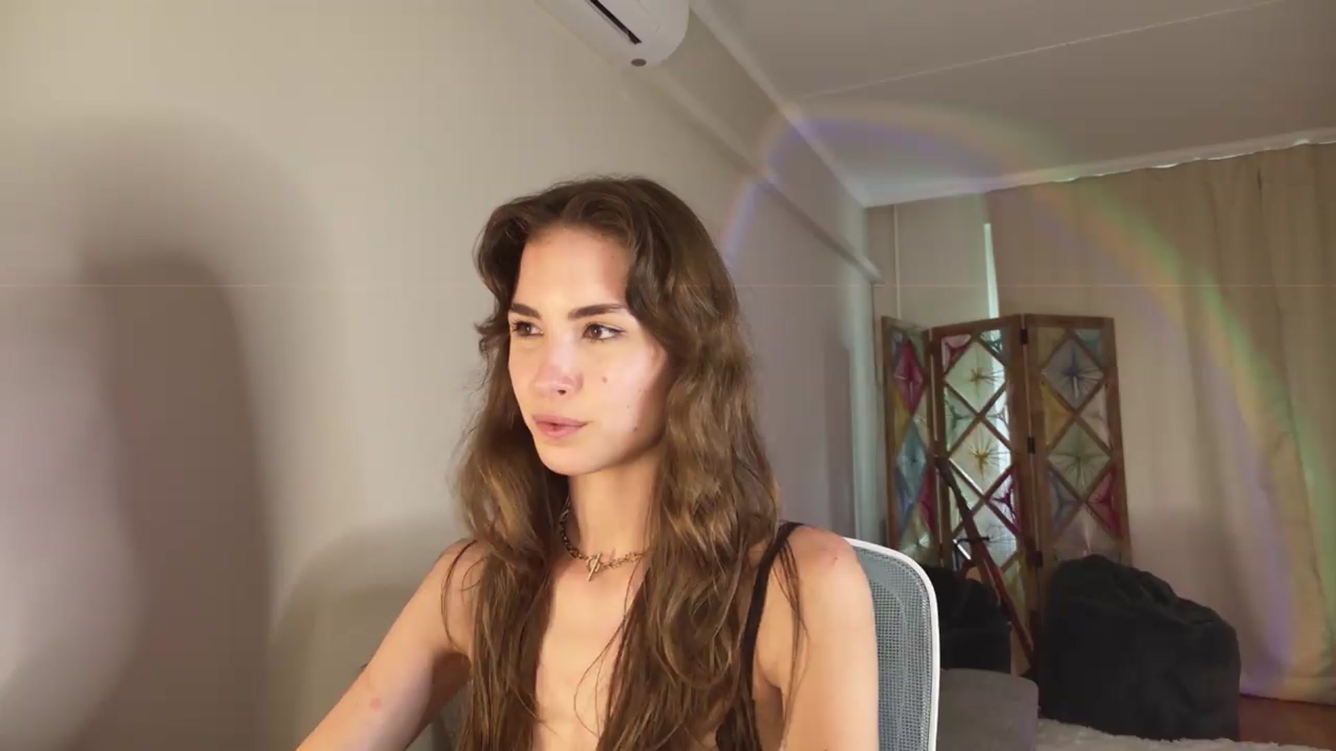 Gallery image thumbnail from Shy_jane's myfreecams stream on, 06/21/2026, 16:40 image 15 of 20