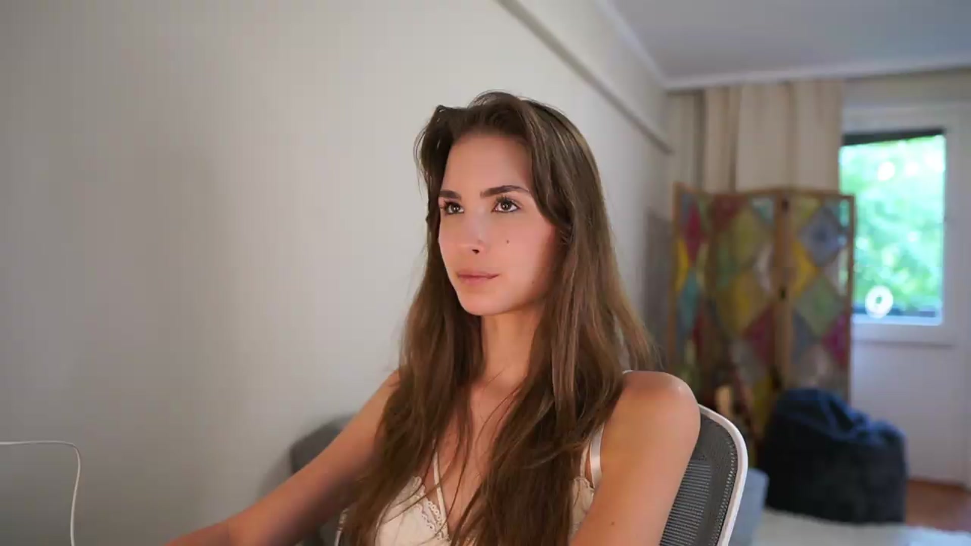Gallery image thumbnail from Shy_jane's myfreecams stream on, 07/05/2026, 13:52 image 16 of 20