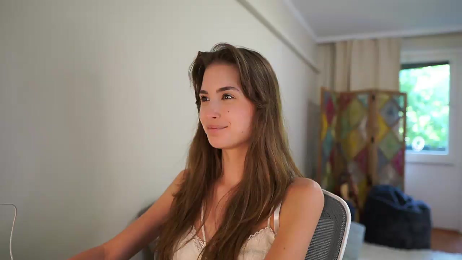 Gallery image thumbnail from Shy_jane's myfreecams stream on, 07/05/2026, 13:52 image 9 of 20