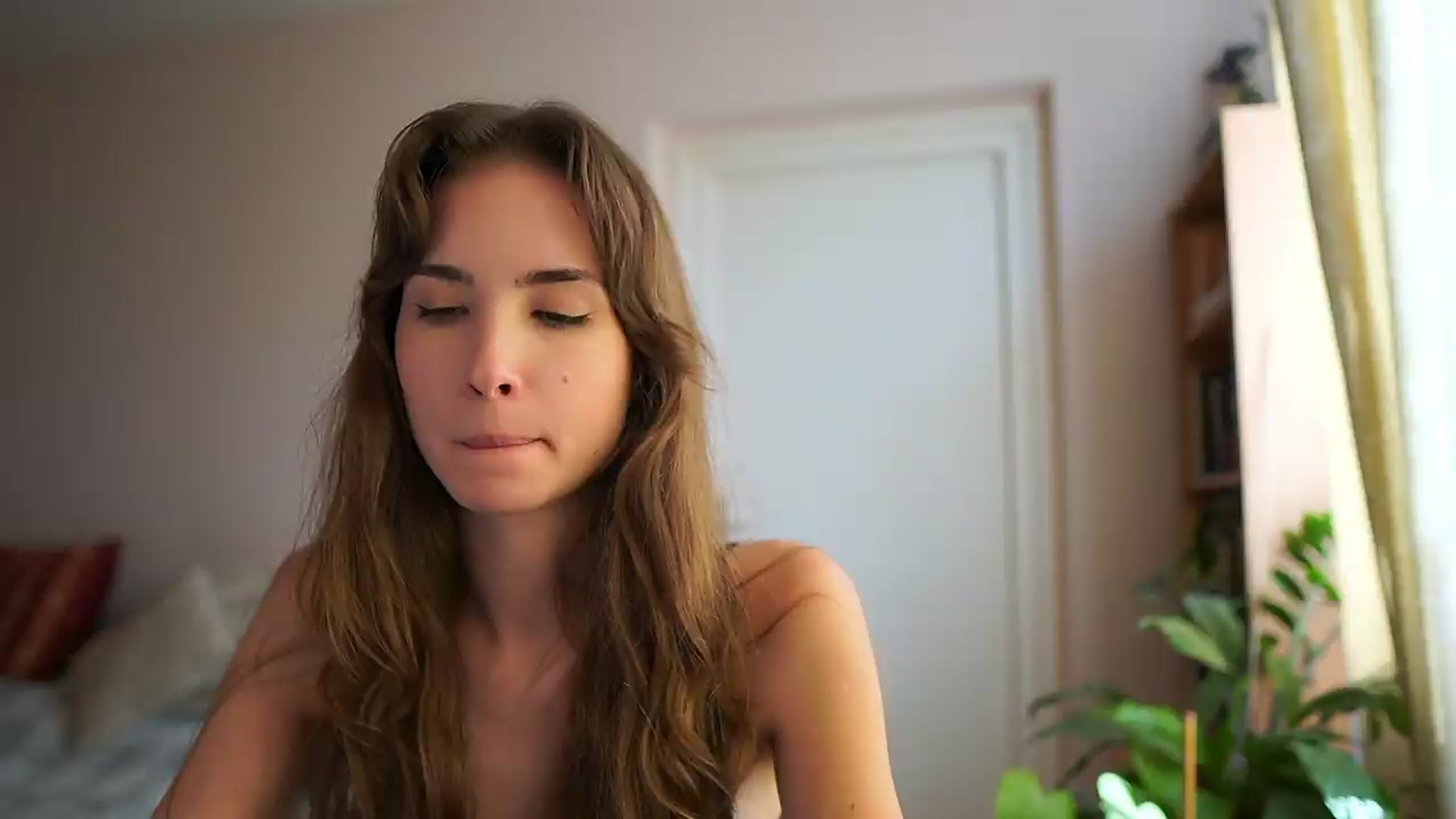 Gallery image thumbnail from Shy_jane's myfreecams stream on, 07/13/2026, 14:27 image 9 of 20