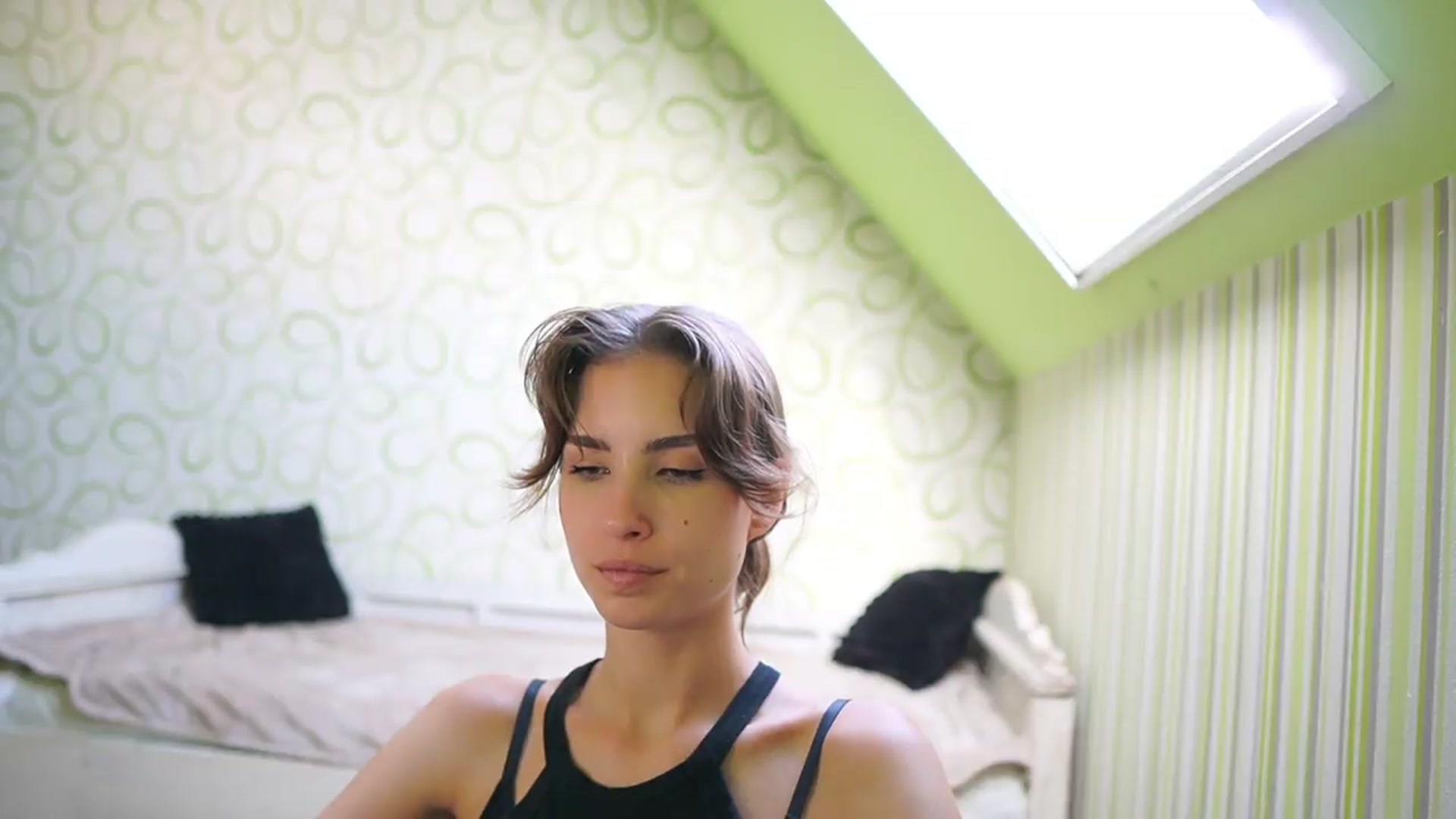 Gallery image thumbnail from Shy_jane's myfreecams stream on, 07/30/2026, 15:08 image 9 of 20