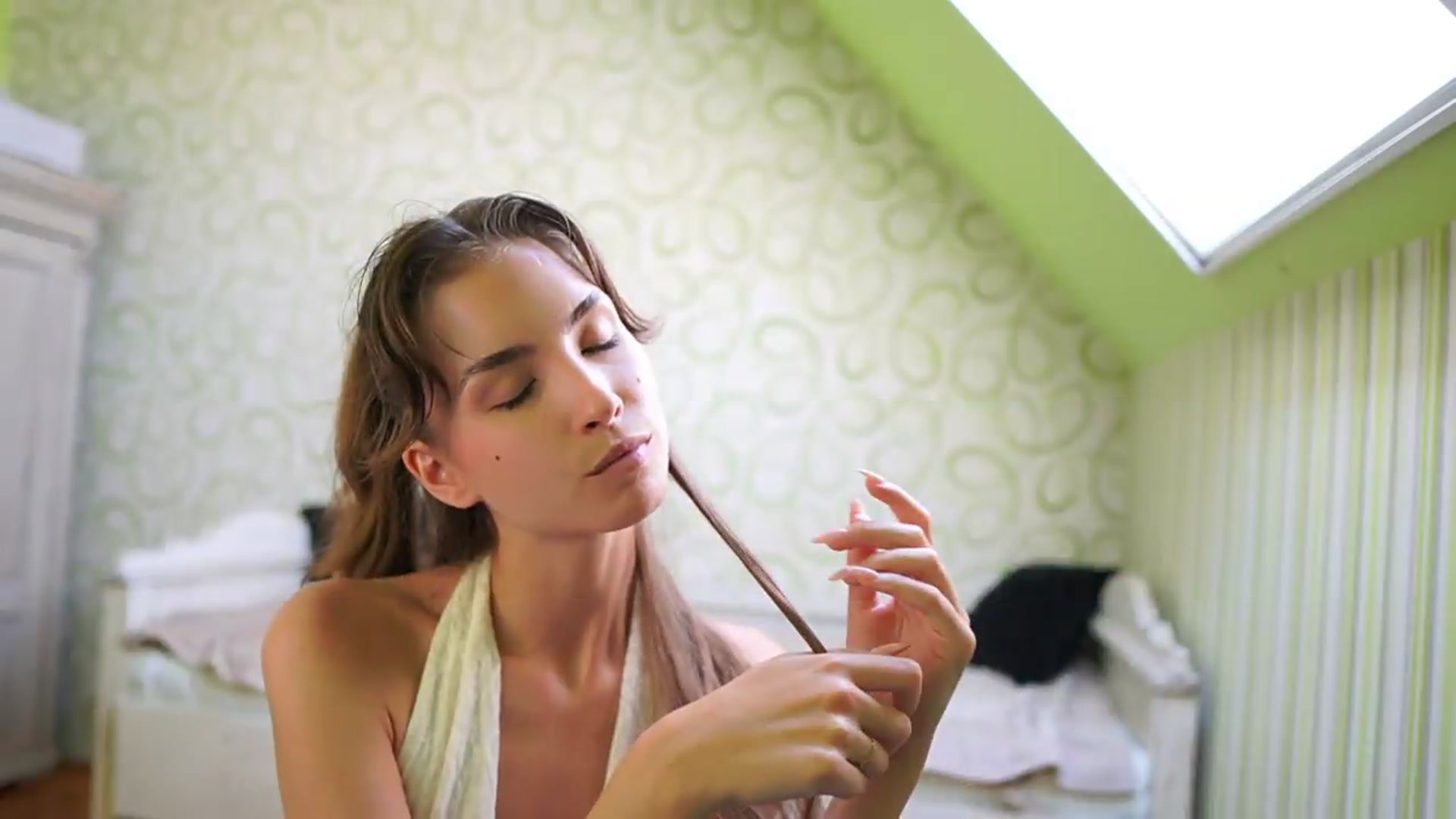 Gallery image thumbnail from Shy_jane's myfreecams stream on, 07/31/2026, 11:45 image 11 of 20
