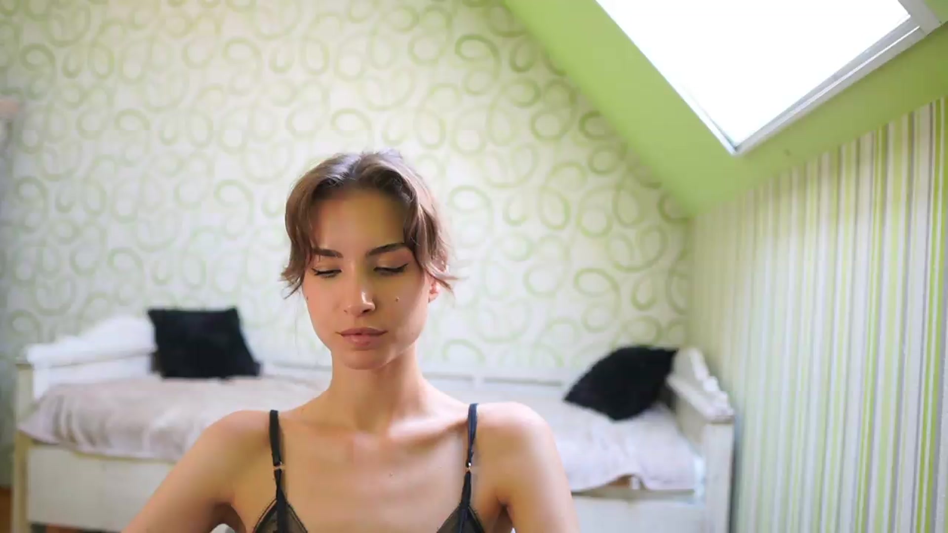 Gallery image thumbnail from Shy_jane's myfreecams stream on, 08/02/2026, 11:02 image 9 of 20
