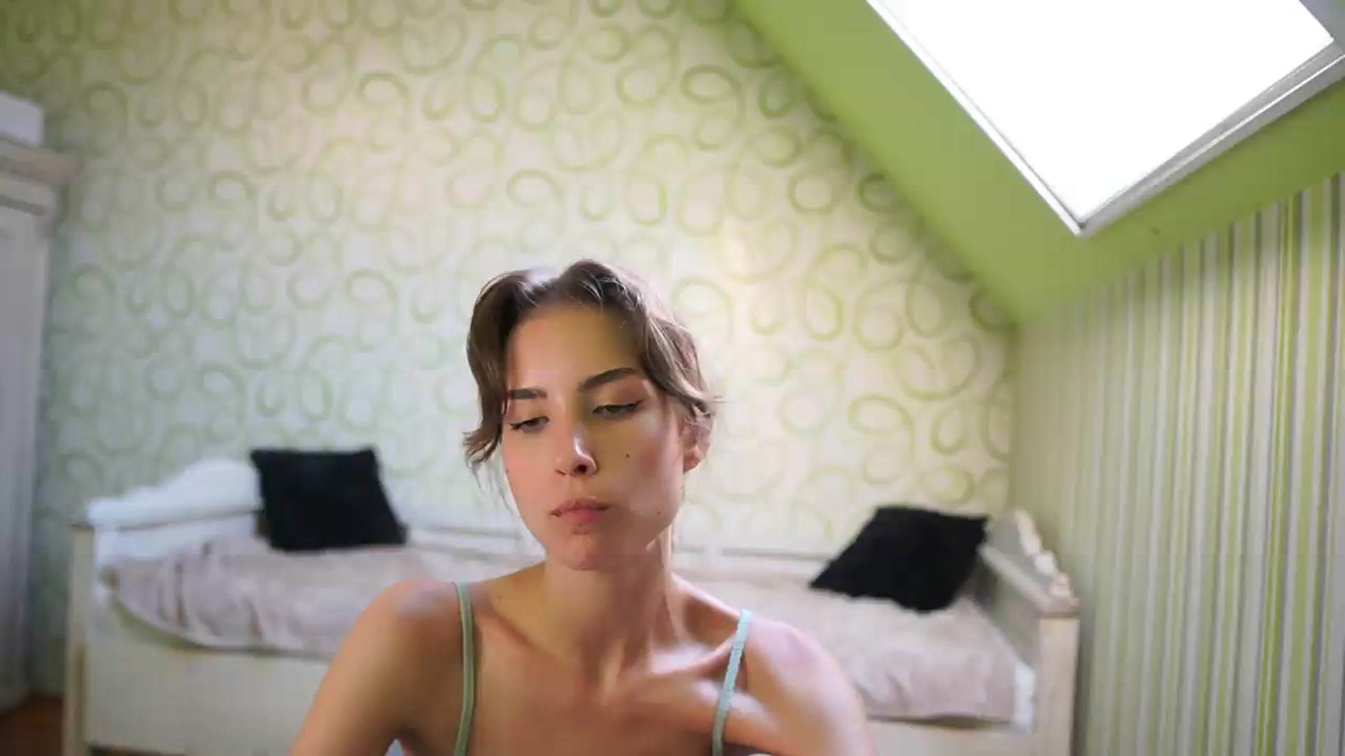 Gallery image thumbnail from Shy_jane's myfreecams stream on, 08/02/2026, 16:52 image 9 of 20