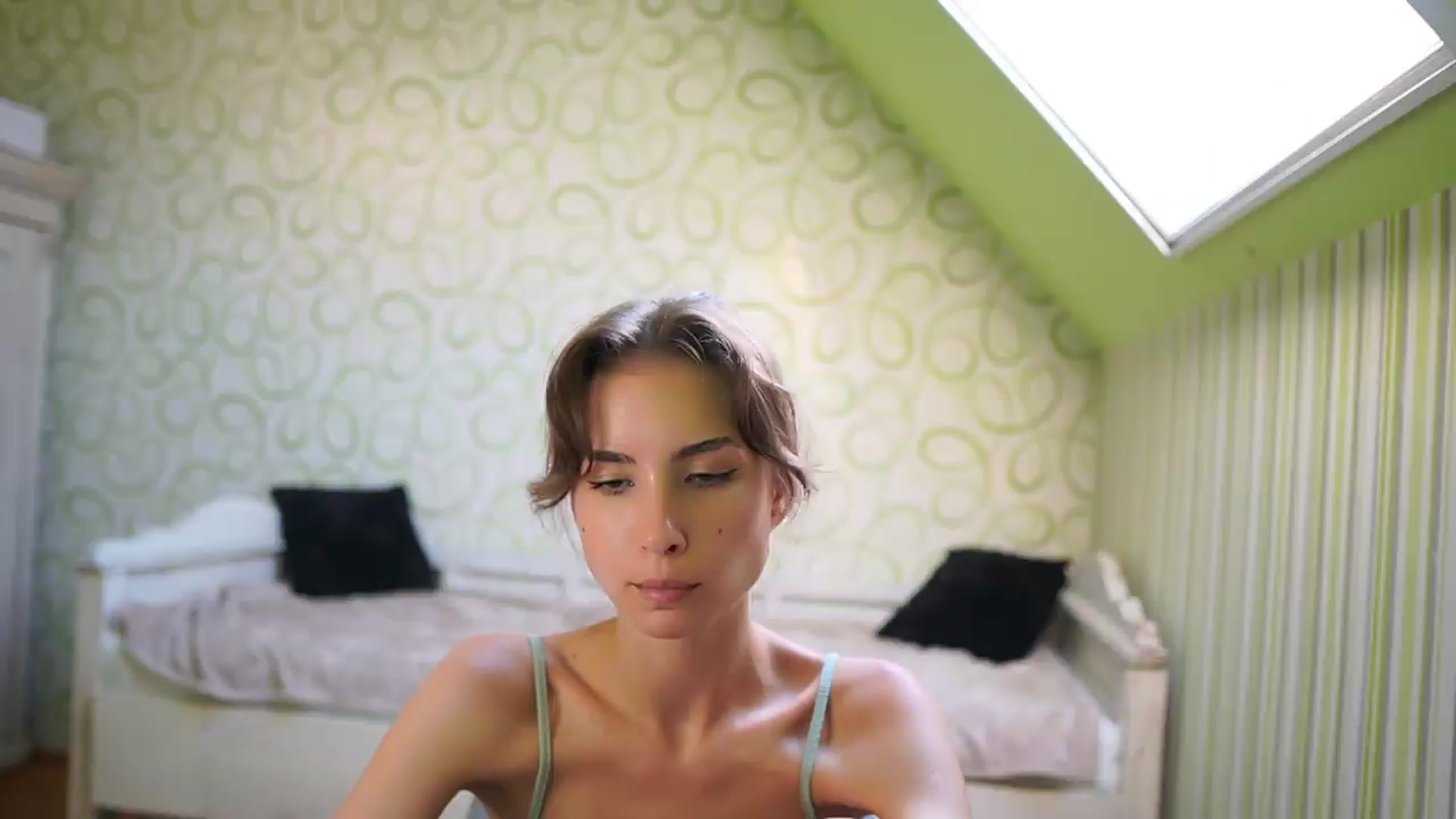 Gallery image thumbnail from Shy_jane's myfreecams stream on, 08/02/2026, 16:52 image 10 of 20