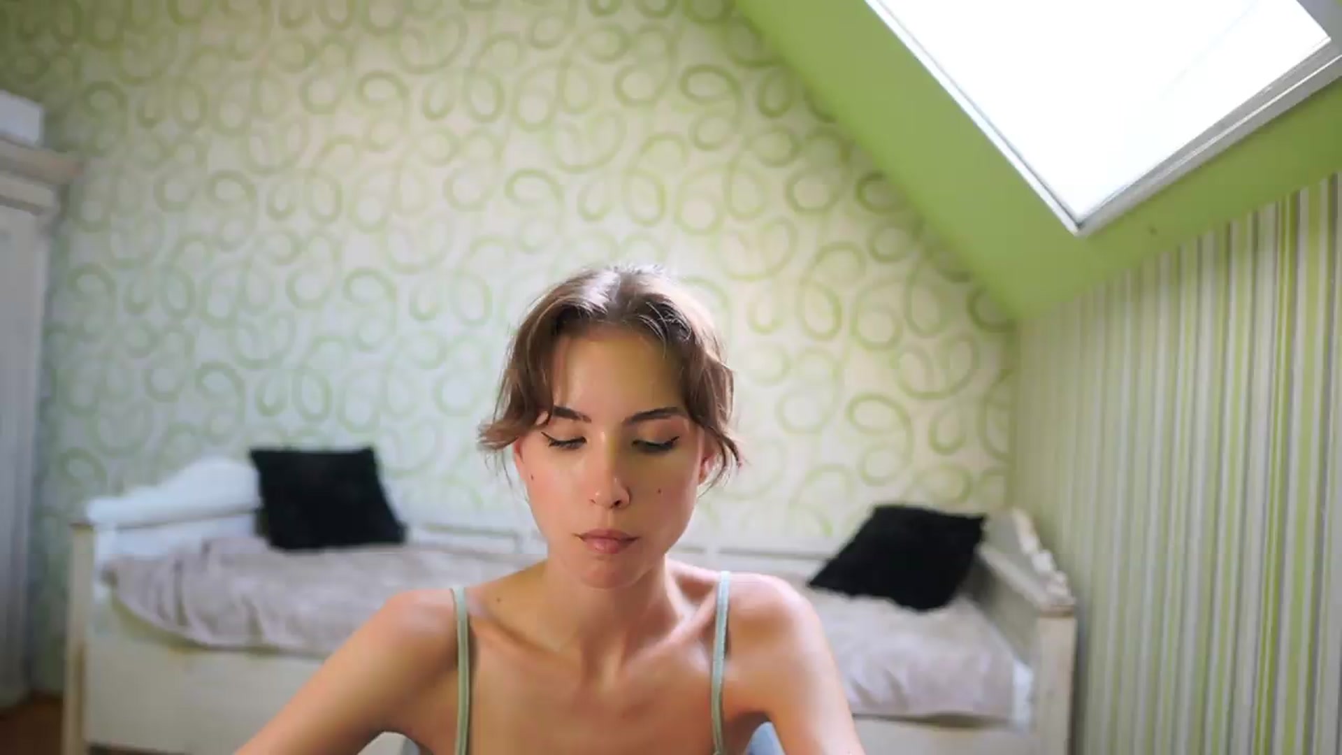 Gallery image thumbnail from Shy_jane's myfreecams stream on, 08/02/2026, 16:52 image 6 of 20