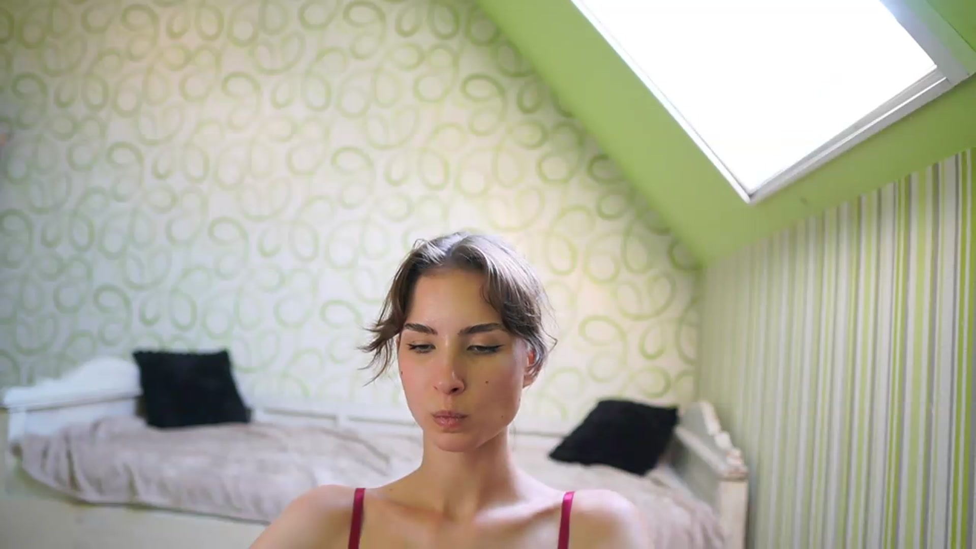 Gallery image thumbnail from Shy_jane's myfreecams stream on, 08/03/2026, 16:49 image 10 of 20