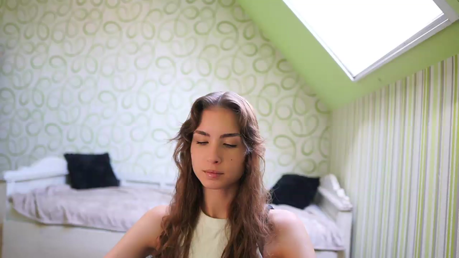 Gallery image thumbnail from Shy_jane's myfreecams stream on, 08/05/2026, 09:53 image 1 of 20