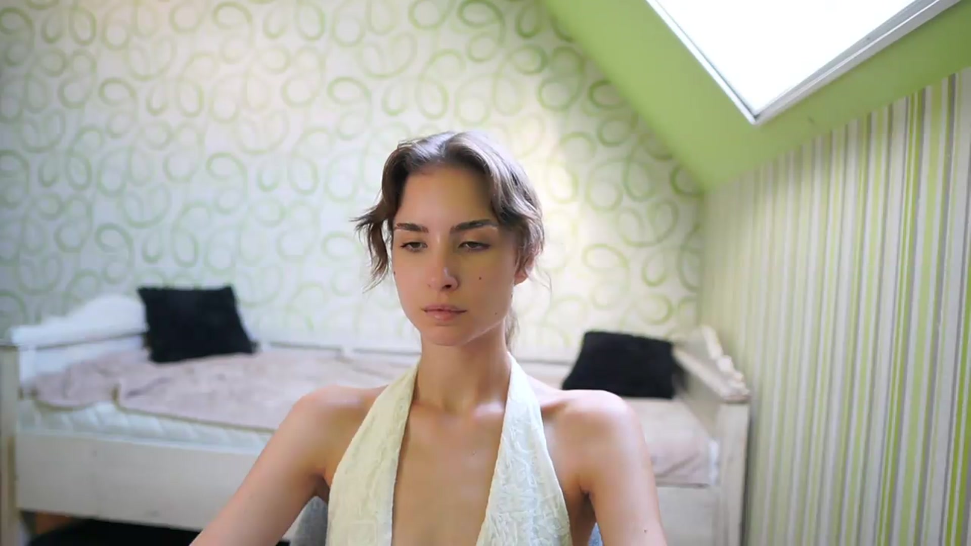 Gallery image thumbnail from Shy_jane's myfreecams stream on, 08/05/2026, 16:20 image 2 of 20