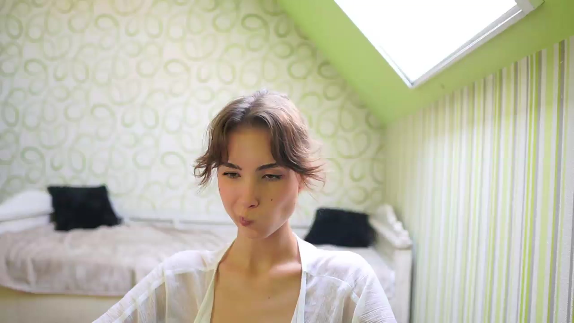 Gallery image thumbnail from Shy_jane's myfreecams stream on, 08/08/2026, 11:07 image 3 of 20