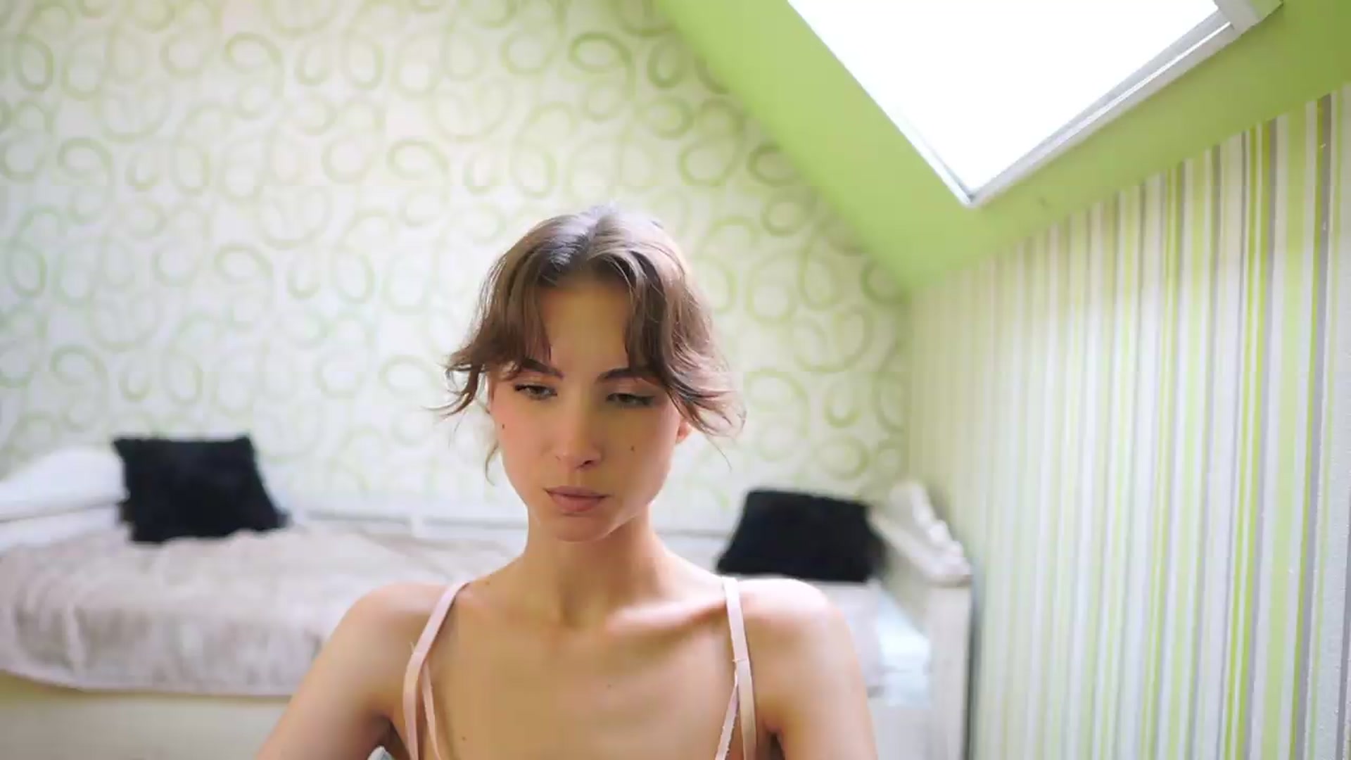 Gallery image thumbnail from Shy_jane's myfreecams stream on, 08/08/2026, 11:35 image 1 of 20