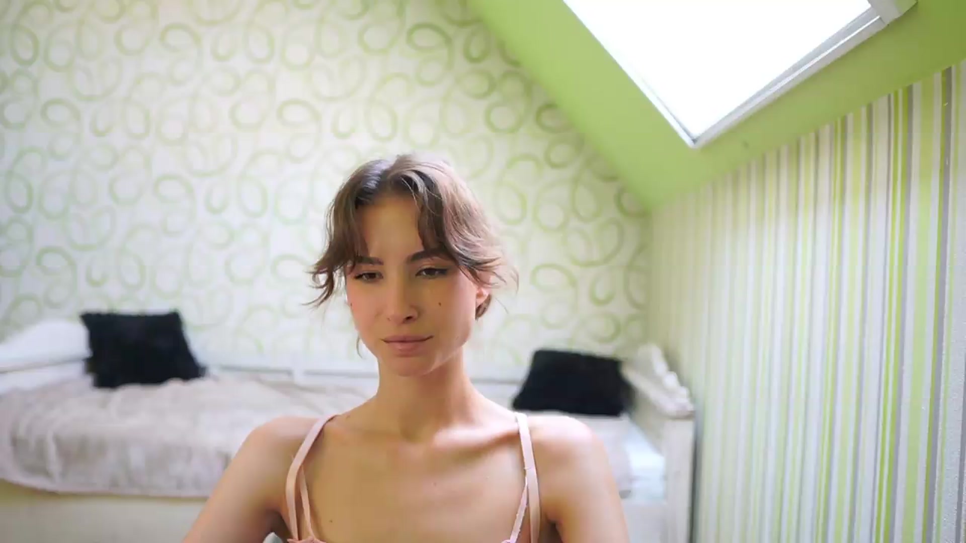 Gallery image thumbnail from Shy_jane's myfreecams stream on, 08/08/2026, 11:35 image 3 of 20