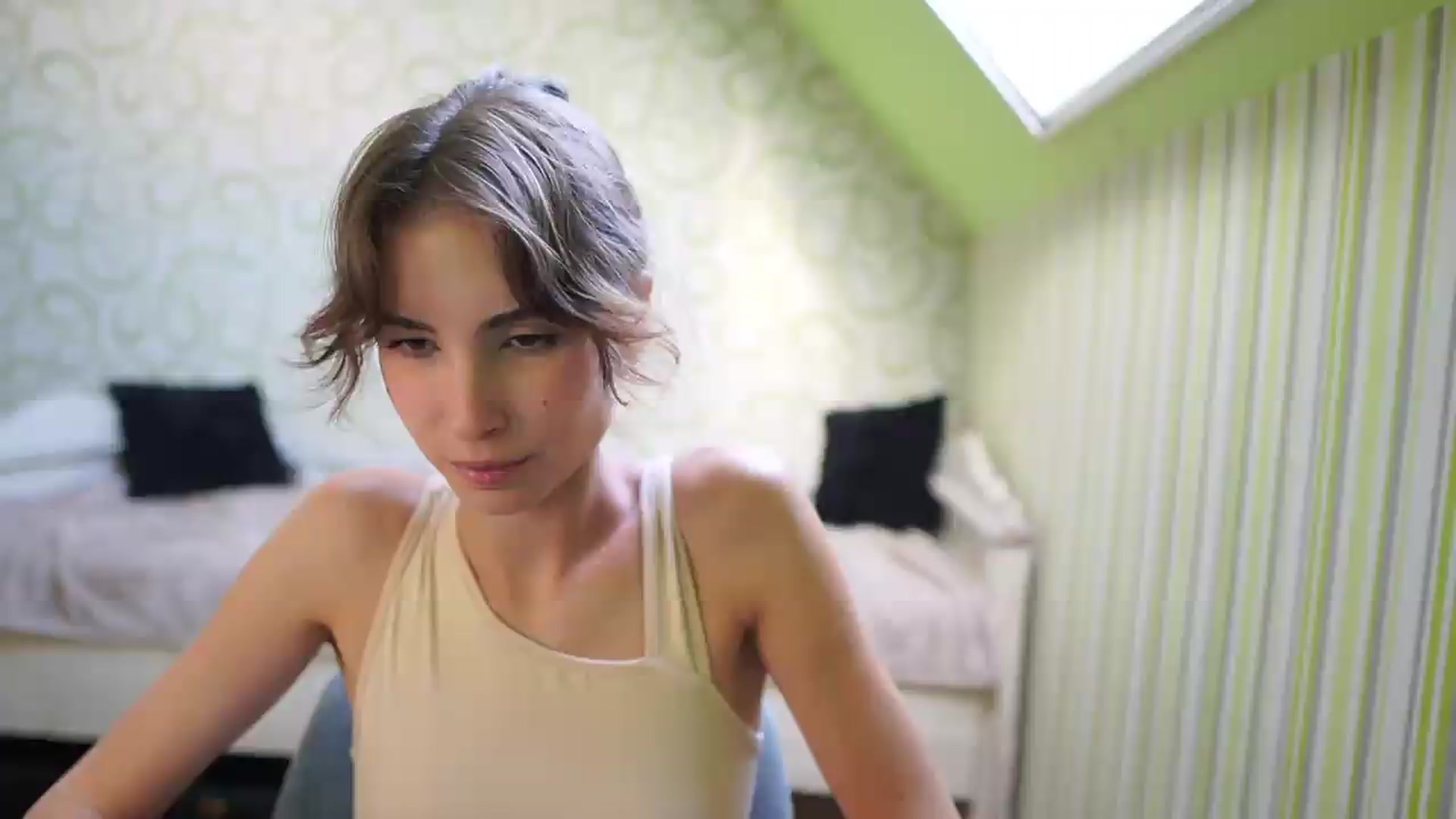 Gallery image thumbnail from Shy_jane's myfreecams stream on, 08/08/2026, 15:44 image 14 of 20