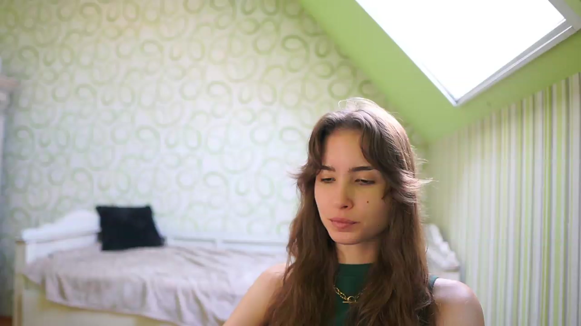 Gallery image thumbnail from Shy_jane's myfreecams stream on, 08/10/2026, 08:44 image 11 of 20