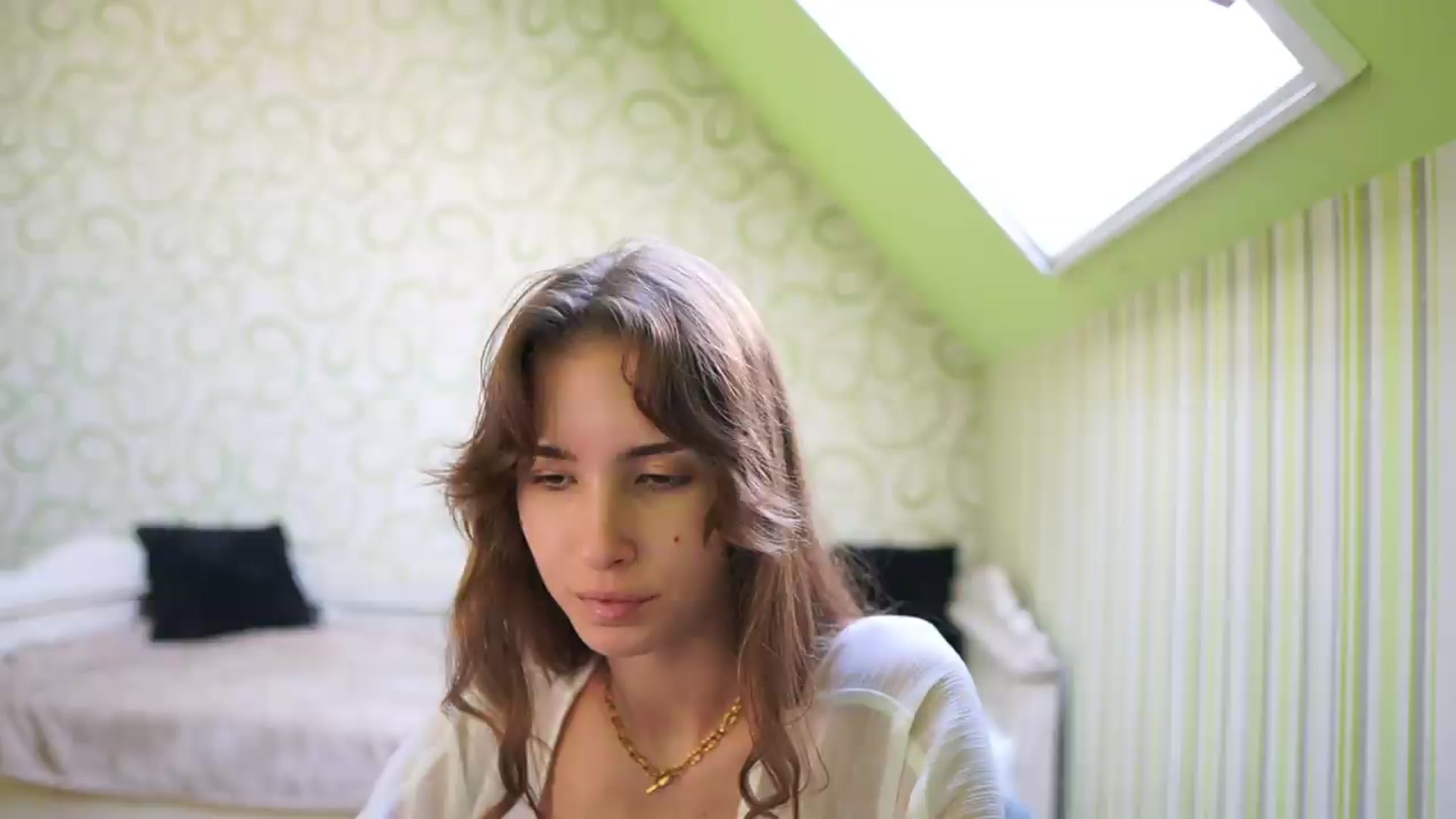 Gallery image thumbnail from Shy_jane's myfreecams stream on, 08/10/2026, 11:20 image 8 of 20