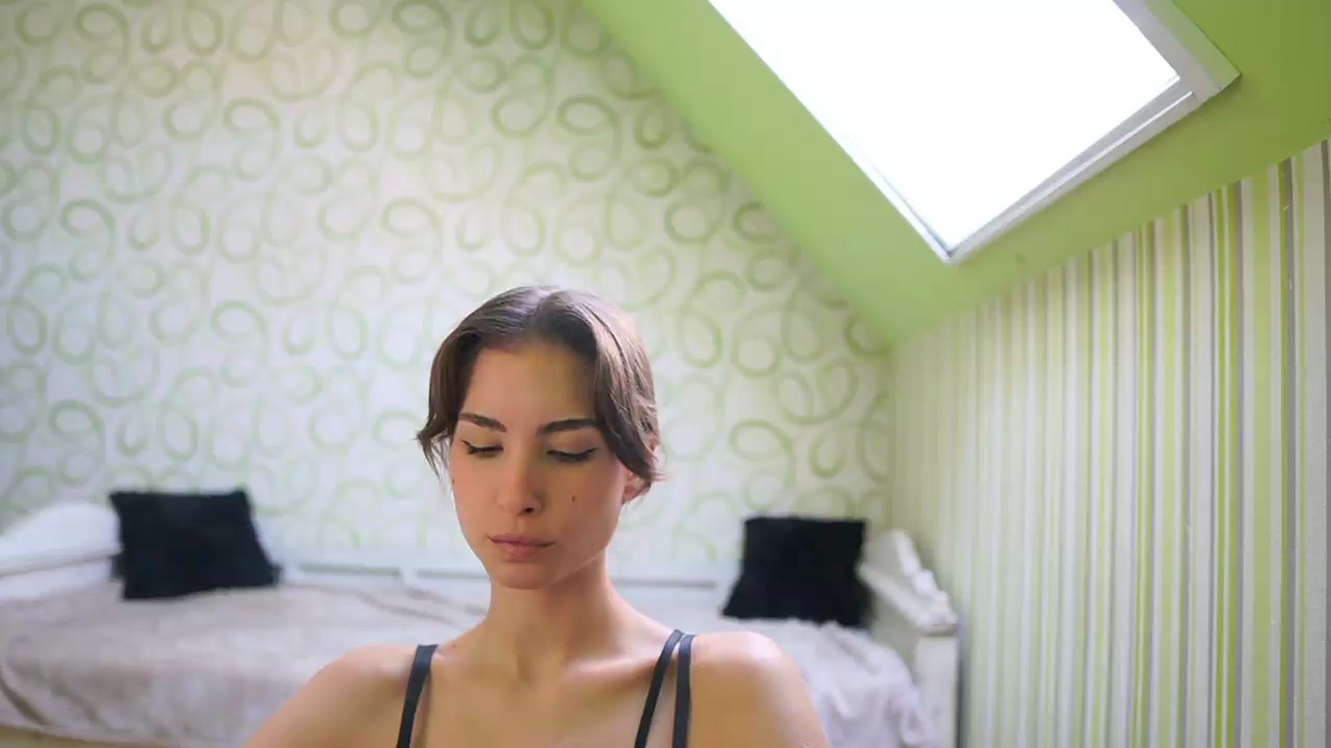 Gallery image thumbnail from Shy_jane's myfreecams stream on, 08/12/2026, 10:34 image 2 of 20