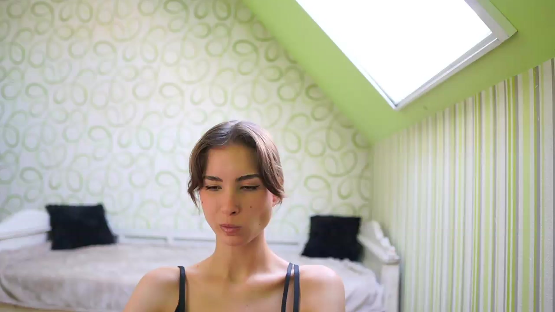 Gallery image thumbnail from Shy_jane's myfreecams stream on, 08/12/2026, 10:34 image 14 of 20