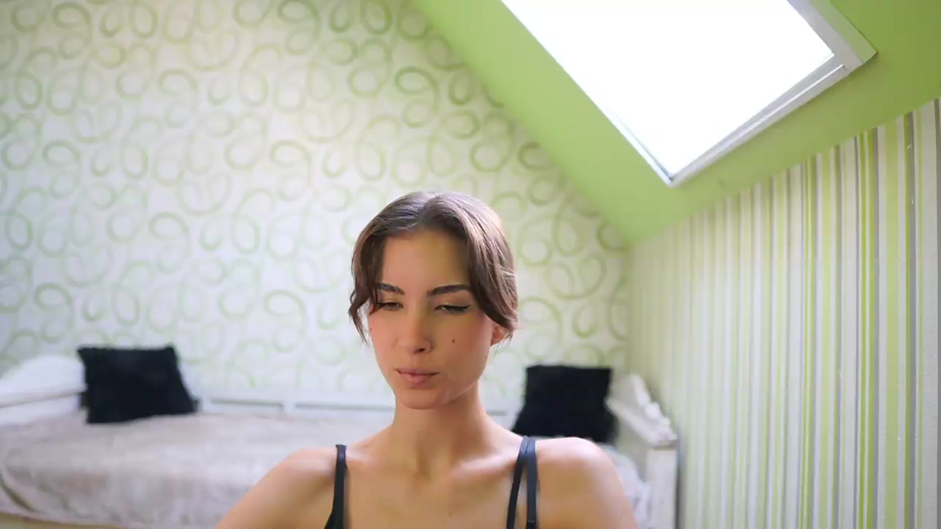Gallery image thumbnail from Shy_jane's myfreecams stream on, 08/12/2026, 10:34 image 10 of 20
