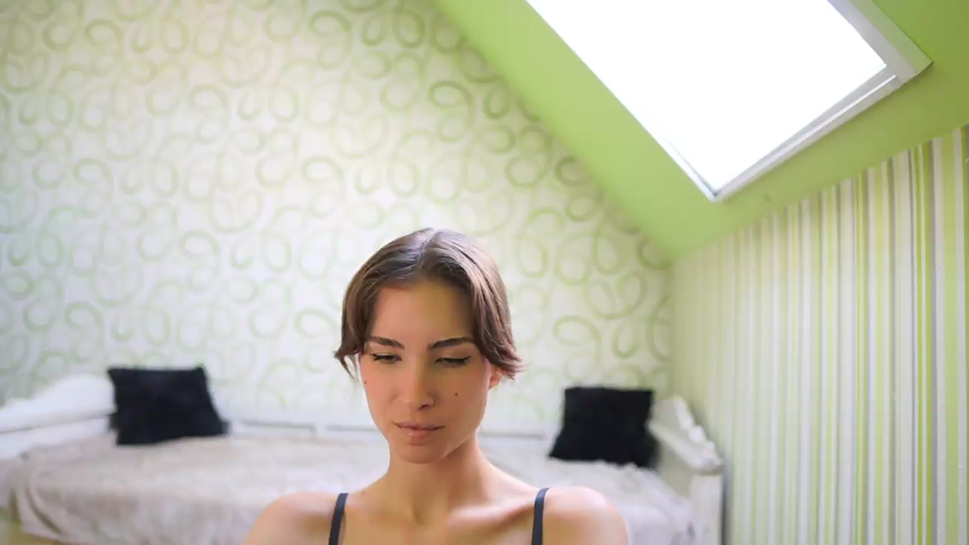 Gallery image thumbnail from Shy_jane's myfreecams stream on, 08/12/2026, 11:00 image 9 of 20