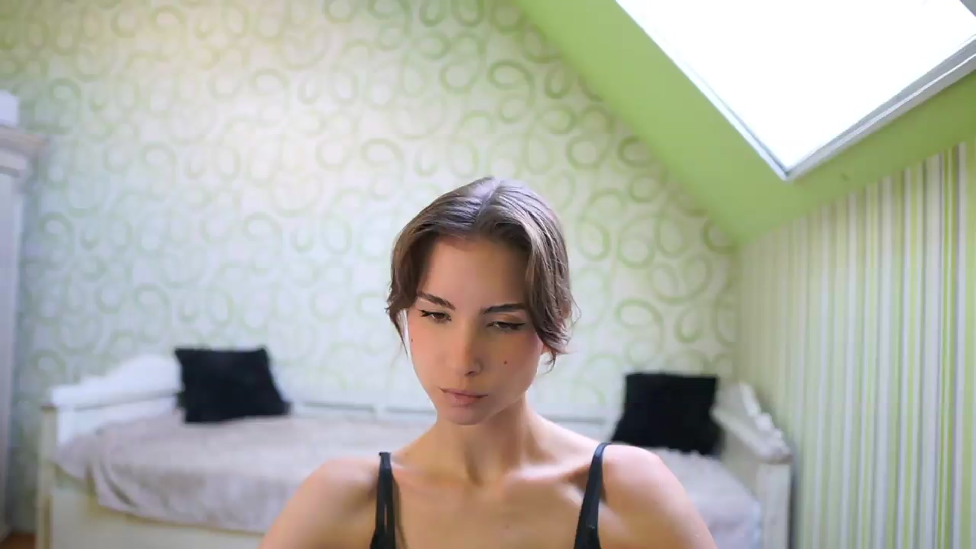 Gallery image thumbnail from Shy_jane's myfreecams stream on, 08/12/2026, 12:09 image 10 of 20