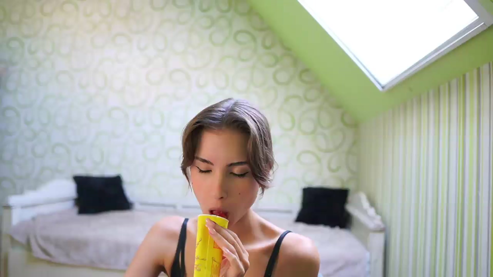 Gallery image thumbnail from Shy_jane's myfreecams stream on, 08/12/2026, 12:09 image 2 of 20