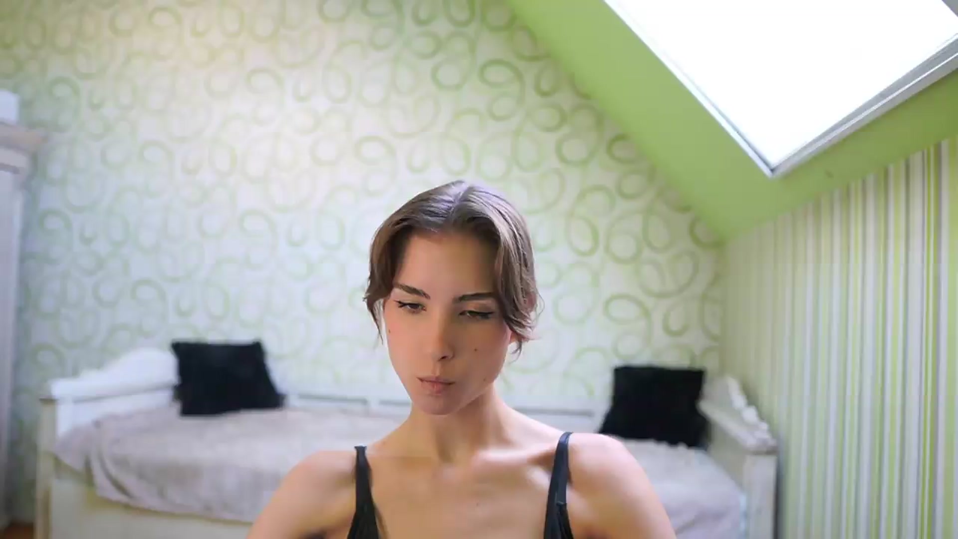 Gallery image thumbnail from Shy_jane's myfreecams stream on, 08/12/2026, 12:09 image 12 of 20