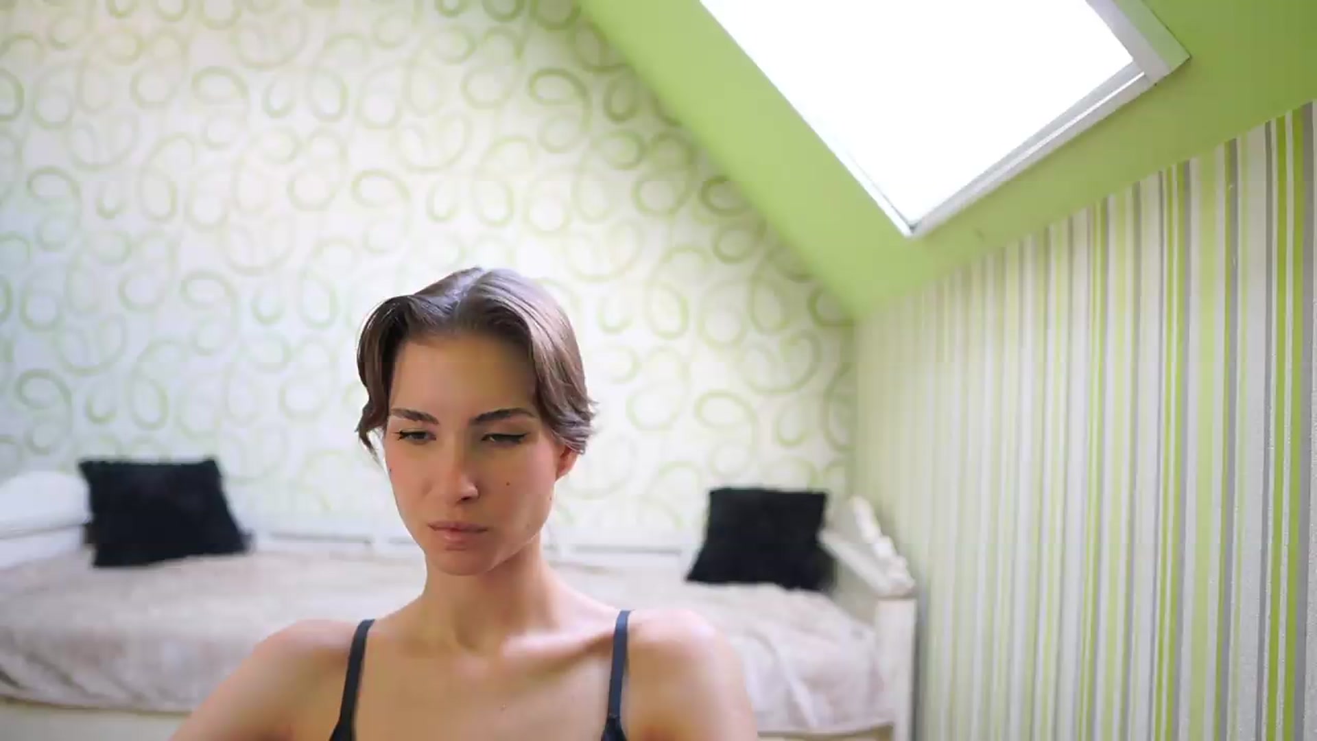 Gallery image thumbnail from Shy_jane's myfreecams stream on, 08/12/2026, 13:06 image 2 of 20