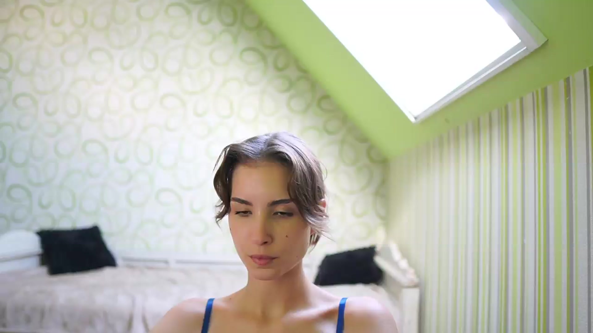 Gallery image thumbnail from Shy_jane's myfreecams stream on, 08/16/2026, 14:48 image 4 of 20