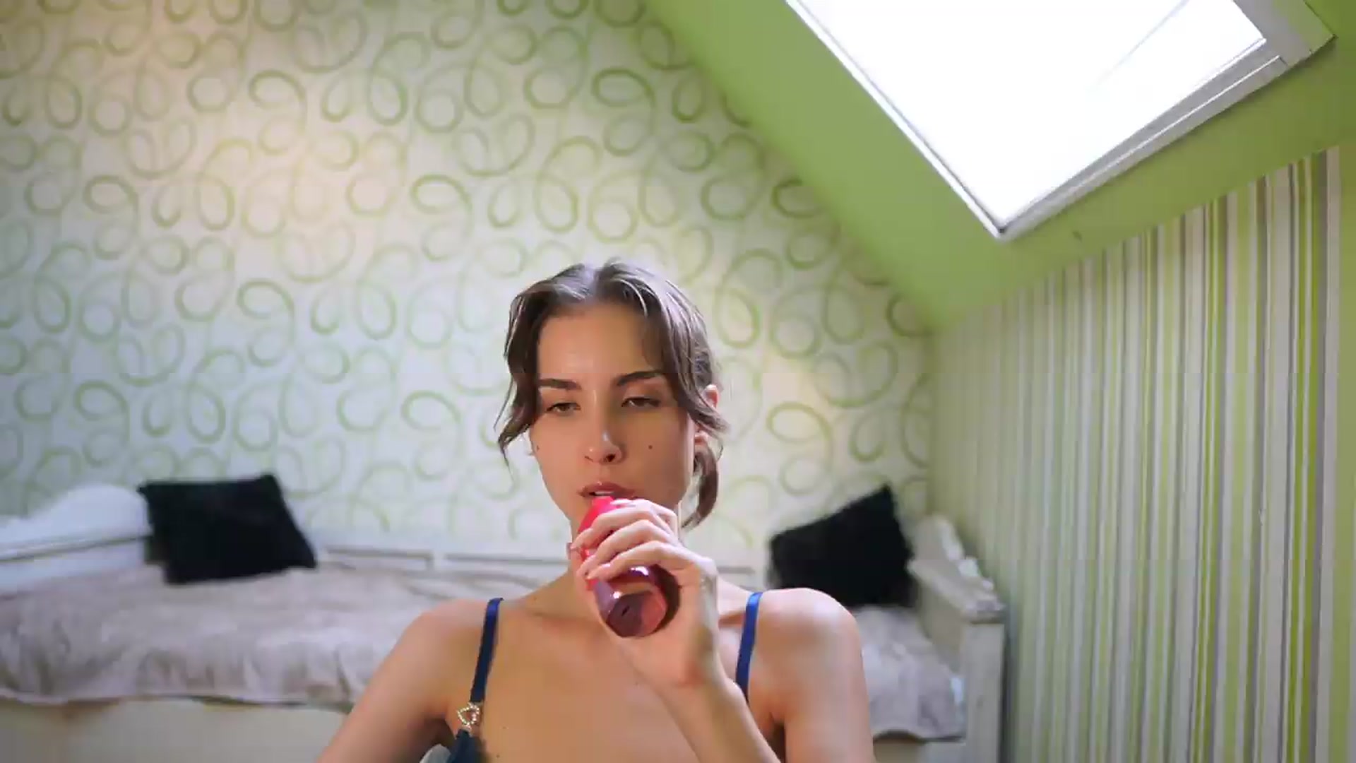 Gallery image thumbnail from Shy_jane's myfreecams stream on, 08/16/2026, 16:45 image 2 of 20