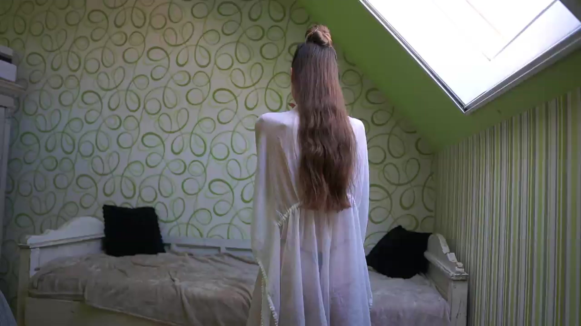 Gallery image thumbnail from Shy_jane's myfreecams stream on, 08/23/2026, 09:44 image 18 of 20