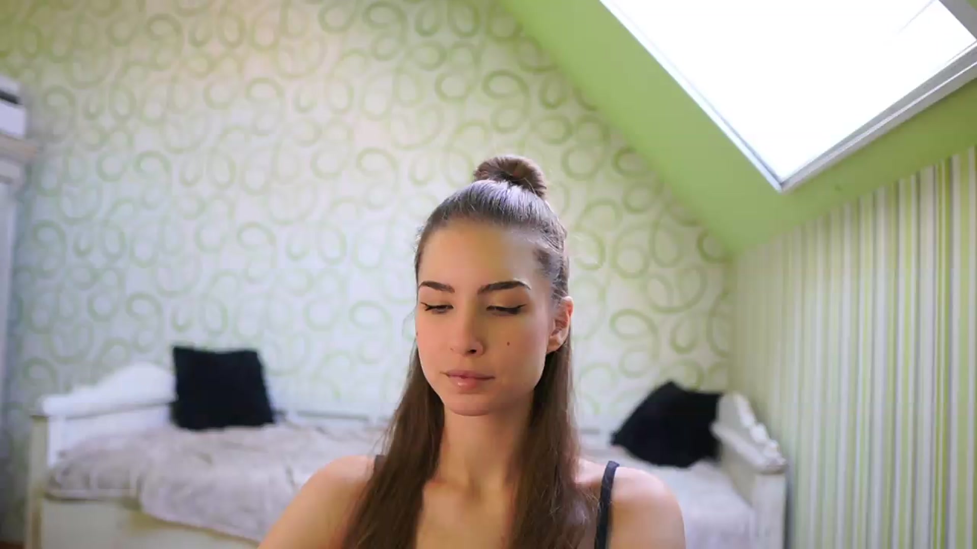 Gallery image thumbnail from Shy_jane's myfreecams stream on, 08/23/2026, 09:44 image 2 of 20