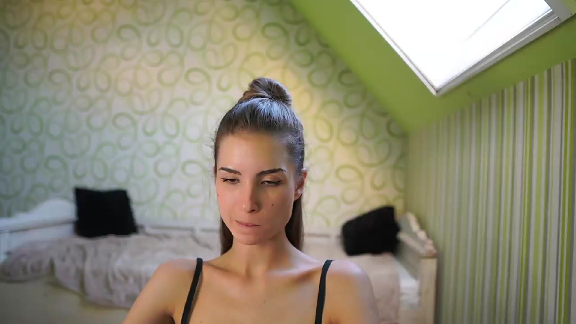 Gallery image thumbnail from Shy_jane's myfreecams stream on, 08/23/2026, 17:15 image 13 of 20