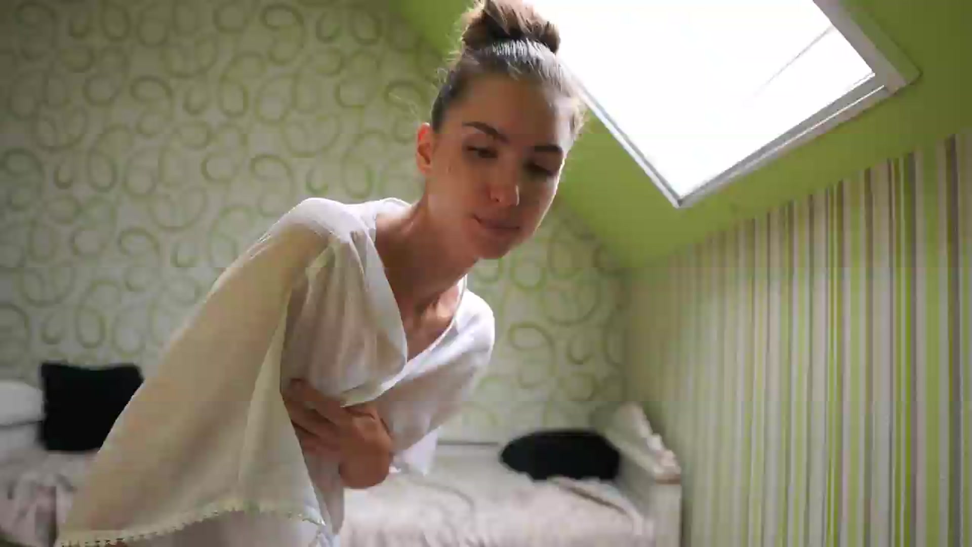 Gallery image thumbnail from Shy_jane's myfreecams stream on, 08/25/2026, 14:50 image 16 of 20