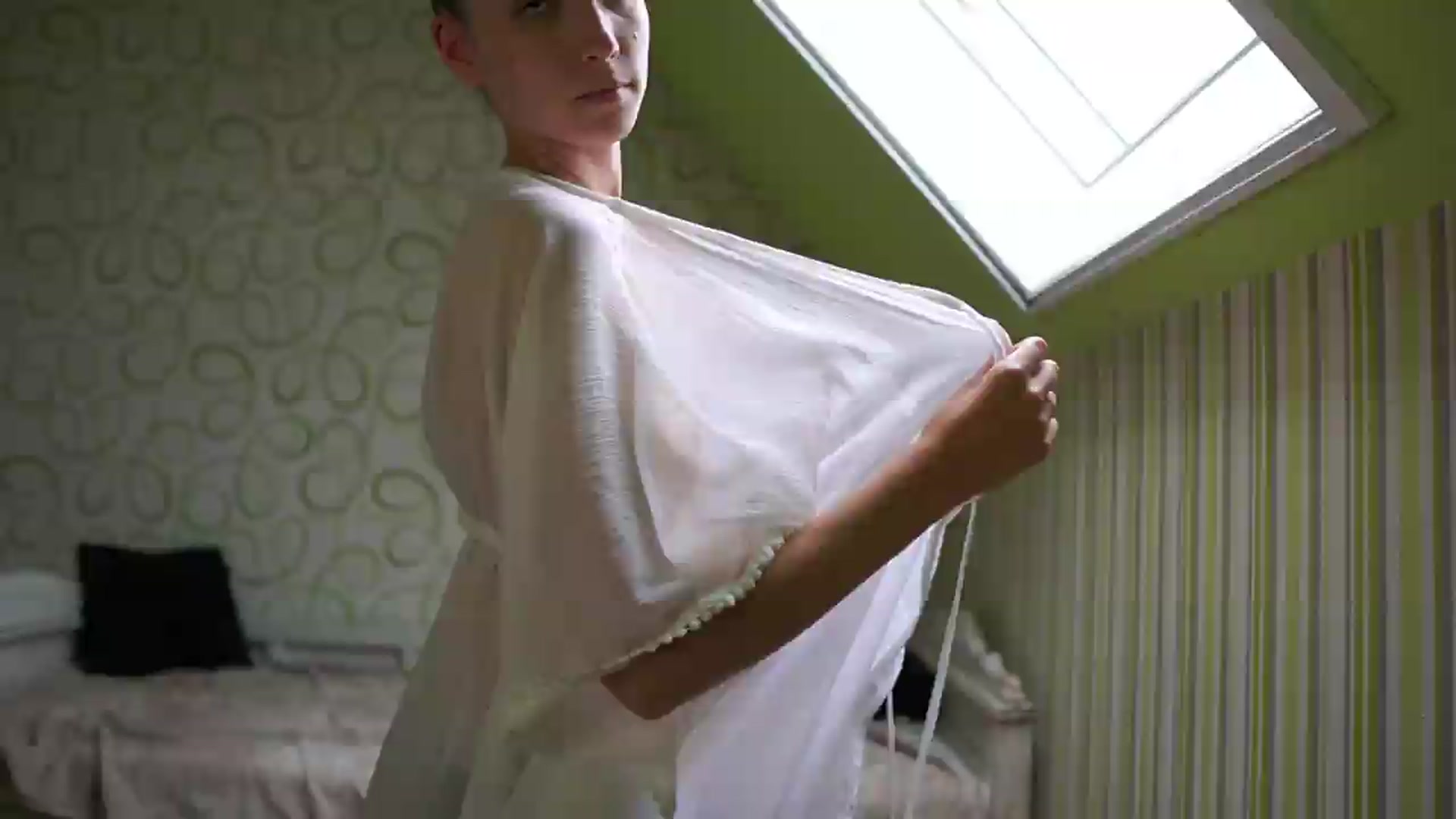 Gallery image thumbnail from Shy_jane's myfreecams stream on, 08/25/2026, 14:50 image 18 of 20