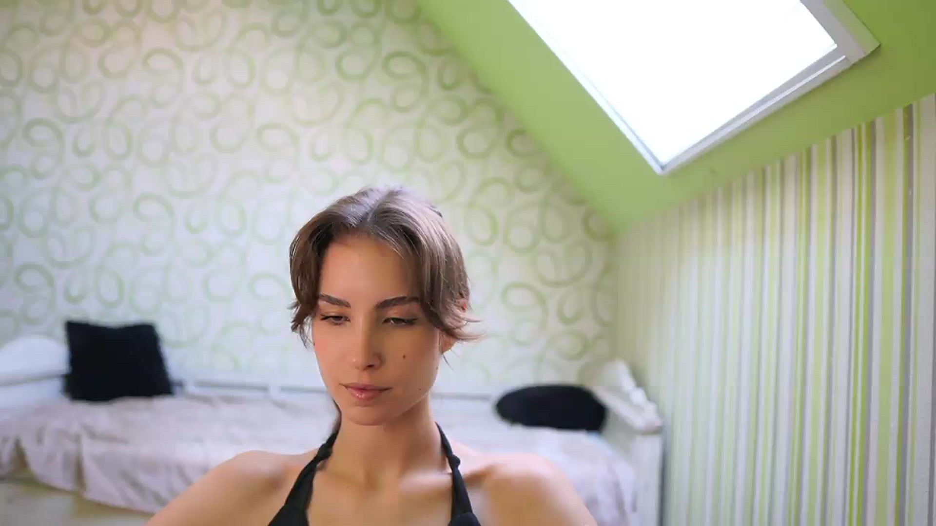Gallery image thumbnail from Shy_jane's myfreecams stream on, 08/26/2026, 10:00 image 10 of 20