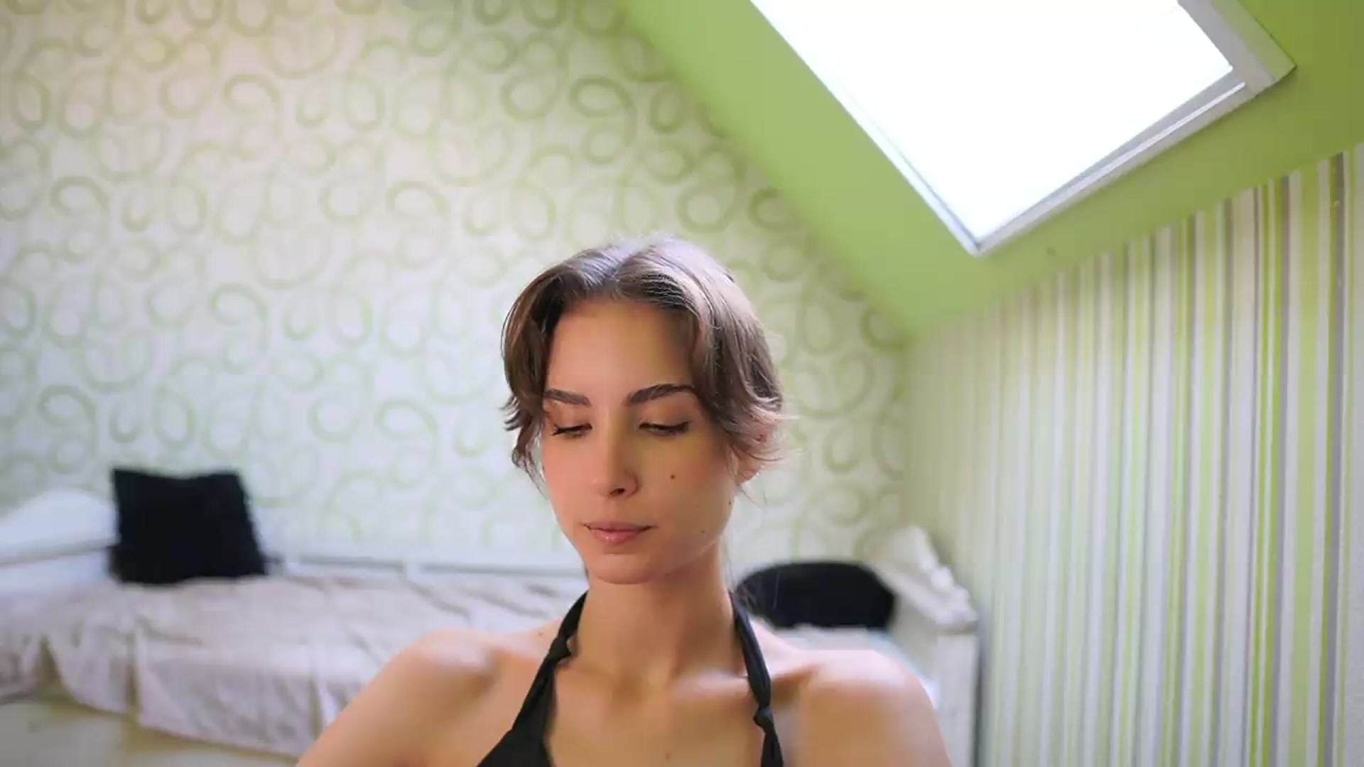 Gallery image thumbnail from Shy_jane's myfreecams stream on, 08/26/2026, 11:15 image 4 of 20