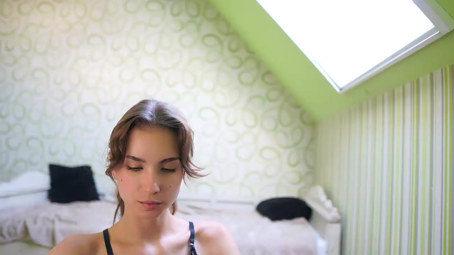 Gallery image thumbnail from Shy_jane's myfreecams stream on, 08/26/2026, 18:15 image 8 of 20