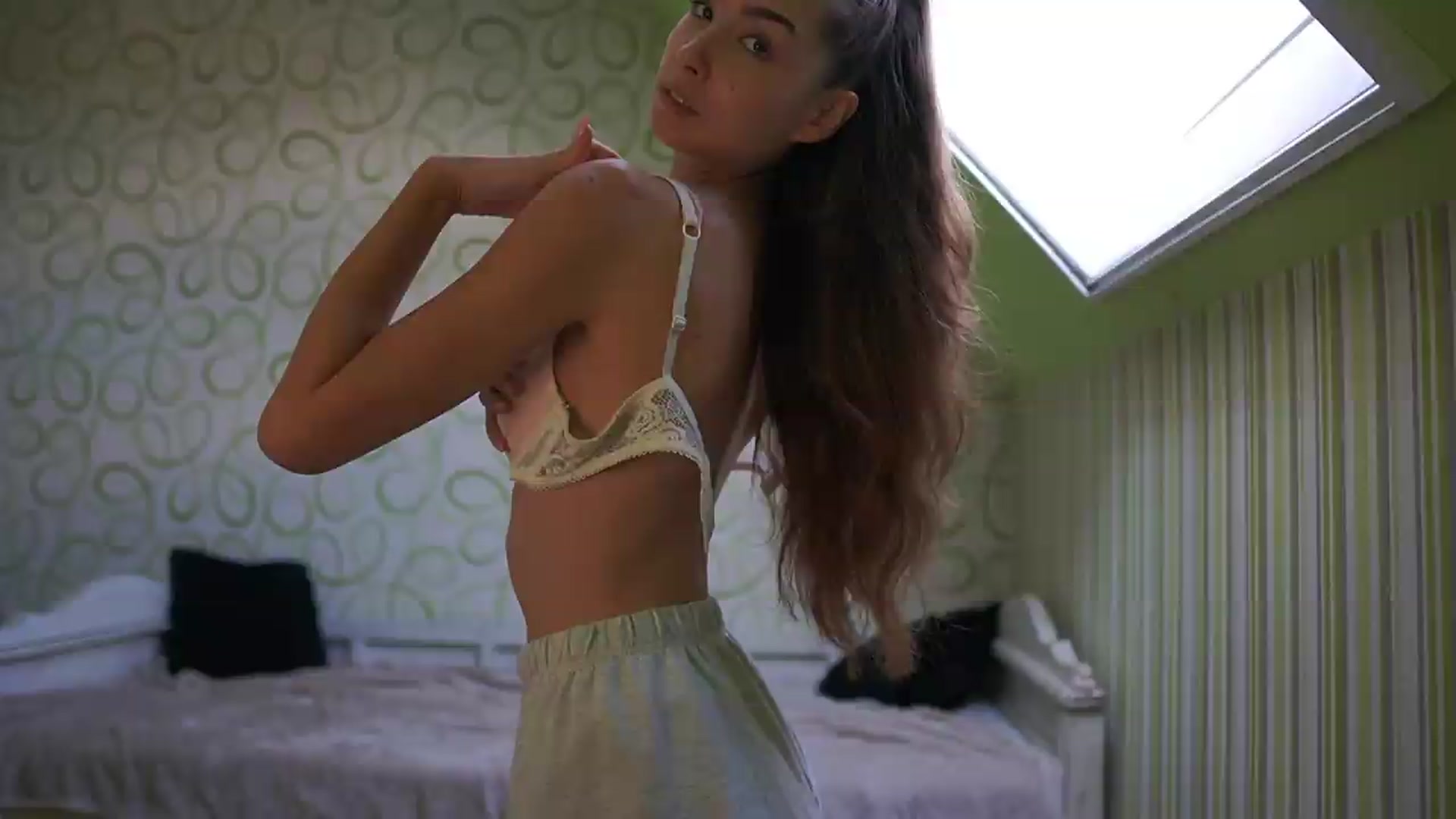 Gallery image thumbnail from Shy_jane's myfreecams stream on, 09/01/2026, 08:34 image 12 of 20