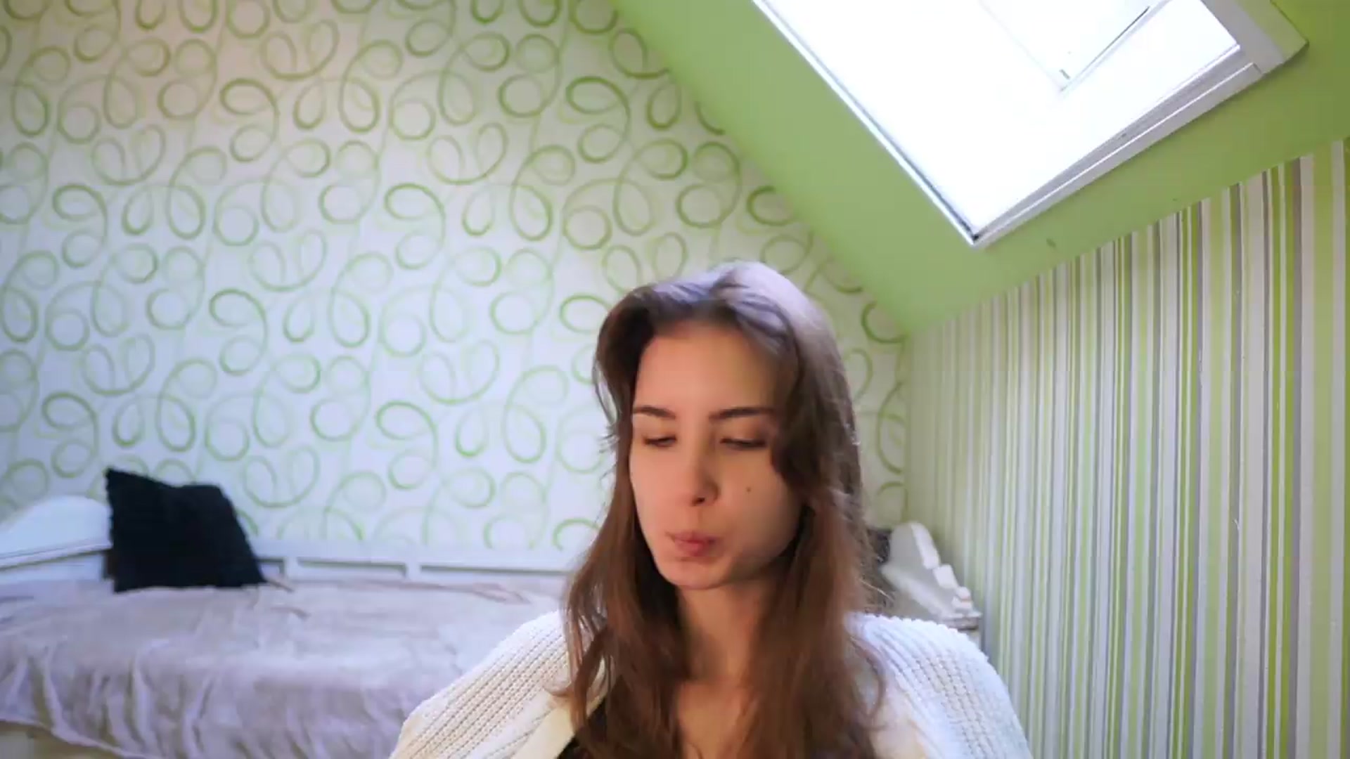 Gallery image thumbnail from Shy_jane's myfreecams stream on, 09/13/2026, 08:06 image 3 of 20